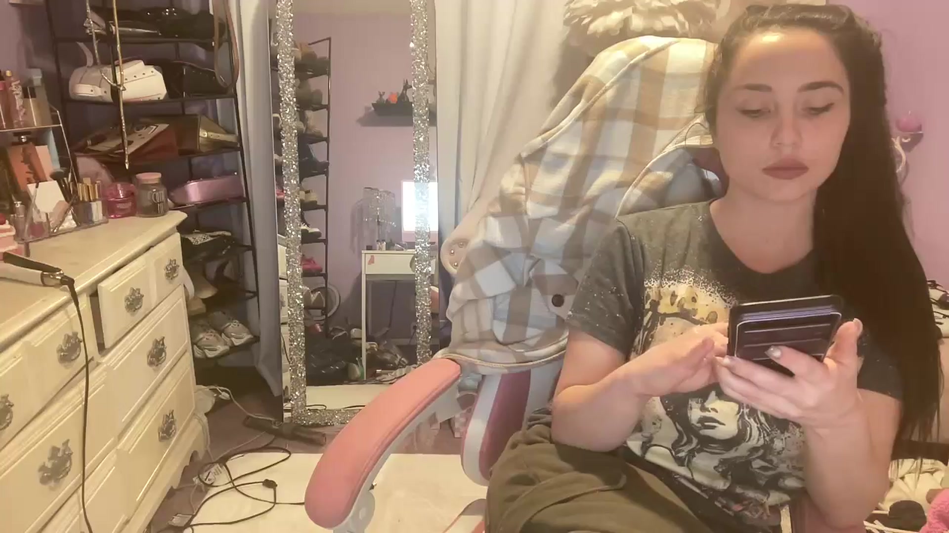 Gallery image thumbnail from Angel_baby124's myfreecams stream on, 11/03/2024, 21:01 image 18 of 20