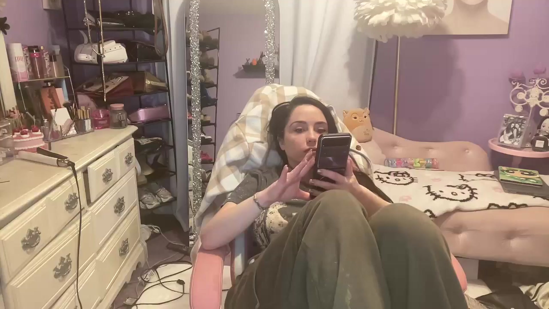 Gallery image thumbnail from Angel_baby124's myfreecams stream on, 11/03/2024, 21:01 image 6 of 20