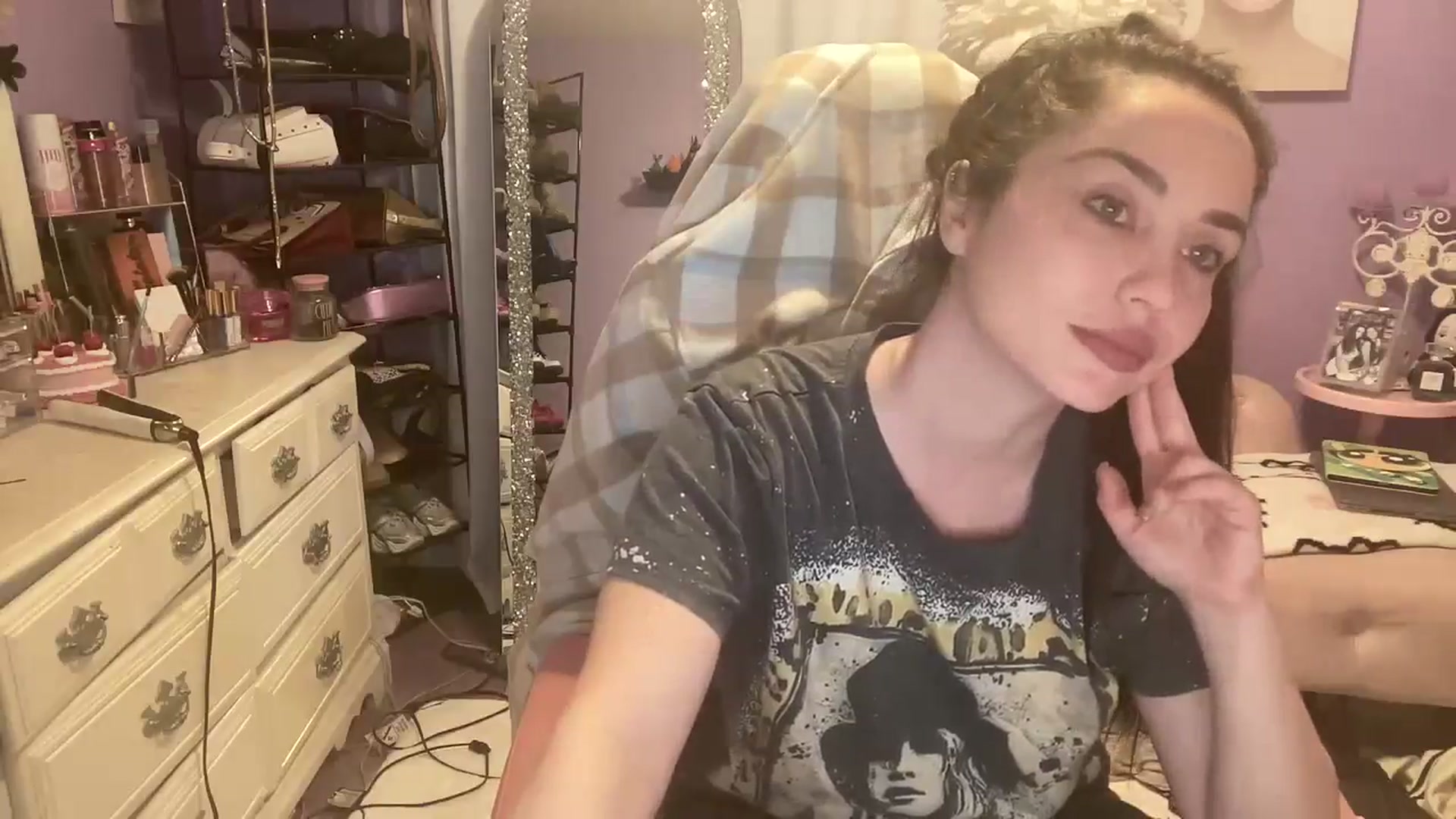 Gallery image thumbnail from Angel_baby124's myfreecams stream on, 11/03/2024, 21:01 image 7 of 20