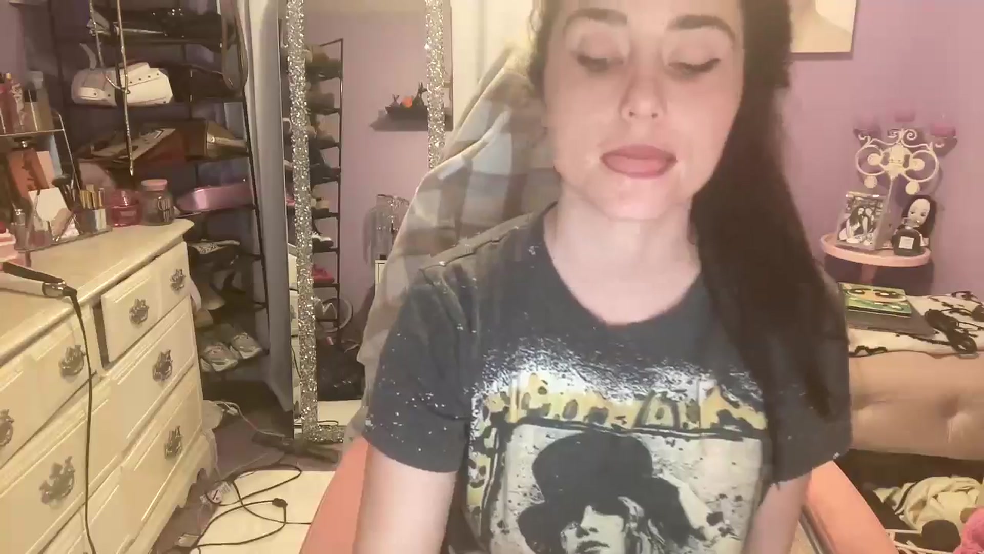 Gallery image thumbnail from Angel_baby124's myfreecams stream on, 11/03/2024, 21:01 image 19 of 20