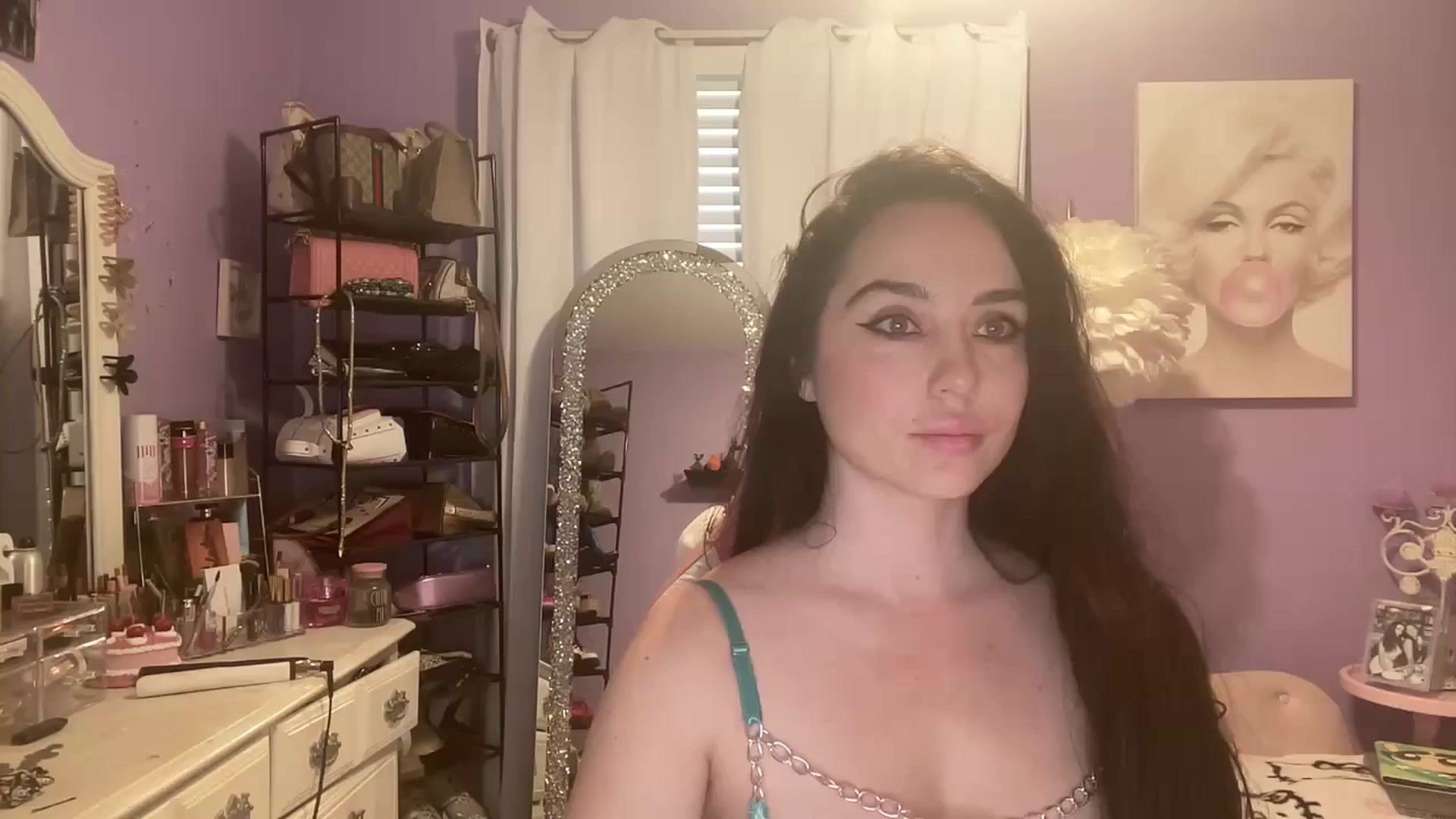Gallery image thumbnail from Angel_baby124's myfreecams stream on, 11/04/2024, 15:59 image 2 of 20