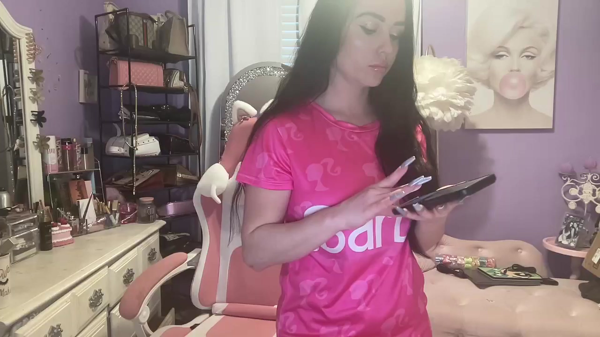 Gallery image thumbnail from Angel_baby124's myfreecams stream on, 11/10/2024, 19:49 image 1 of 20