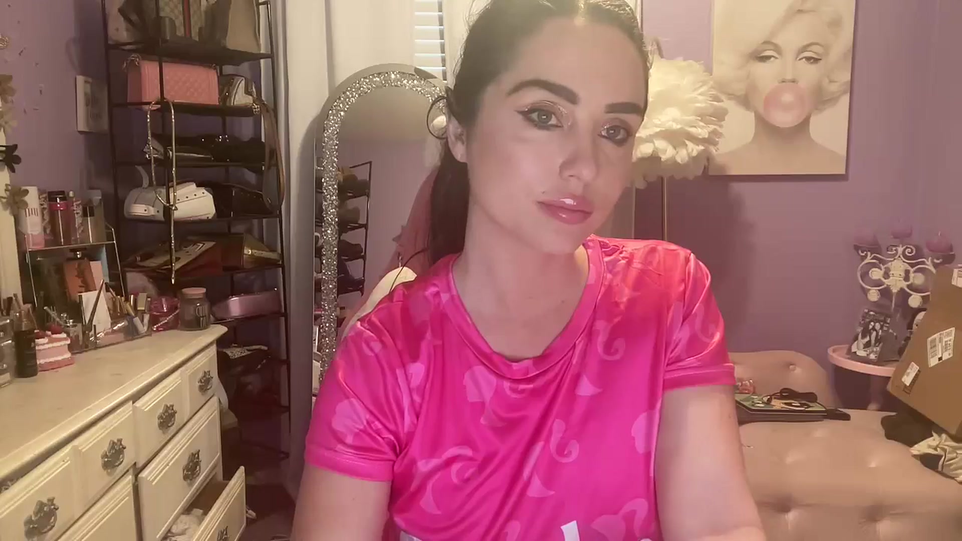 Gallery image thumbnail from Angel_baby124's myfreecams stream on, 11/10/2024, 19:49 image 2 of 20