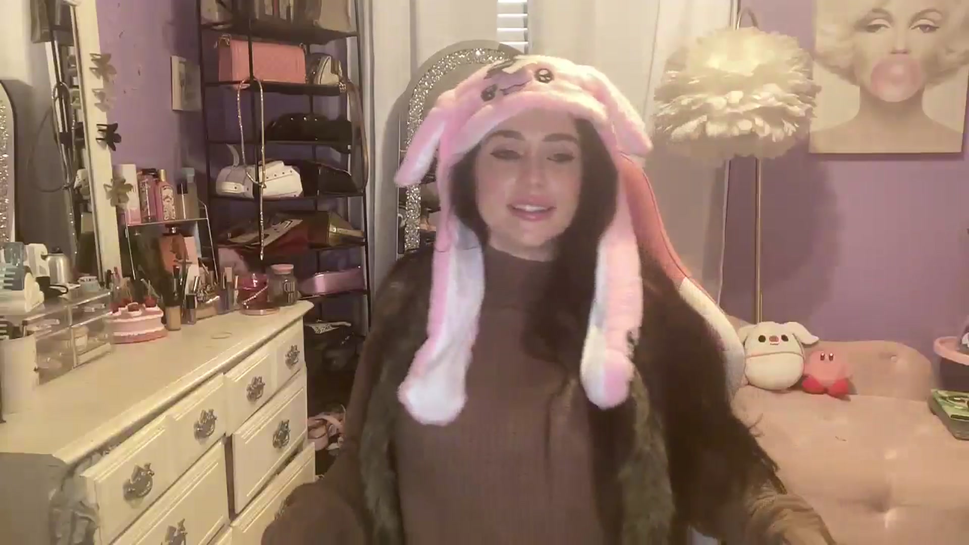 Gallery image thumbnail from Angel_baby124's myfreecams stream on, 11/18/2024, 18:12 image 14 of 20