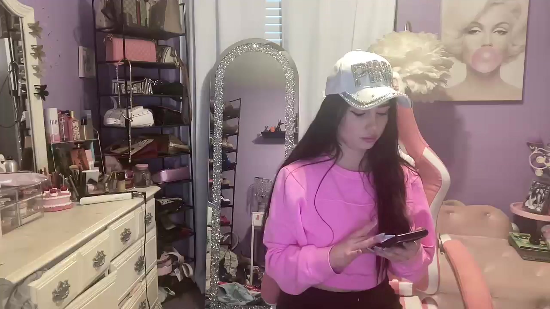 Gallery image thumbnail from Angel_baby124's myfreecams stream on, 11/24/2024, 17:43 image 2 of 20