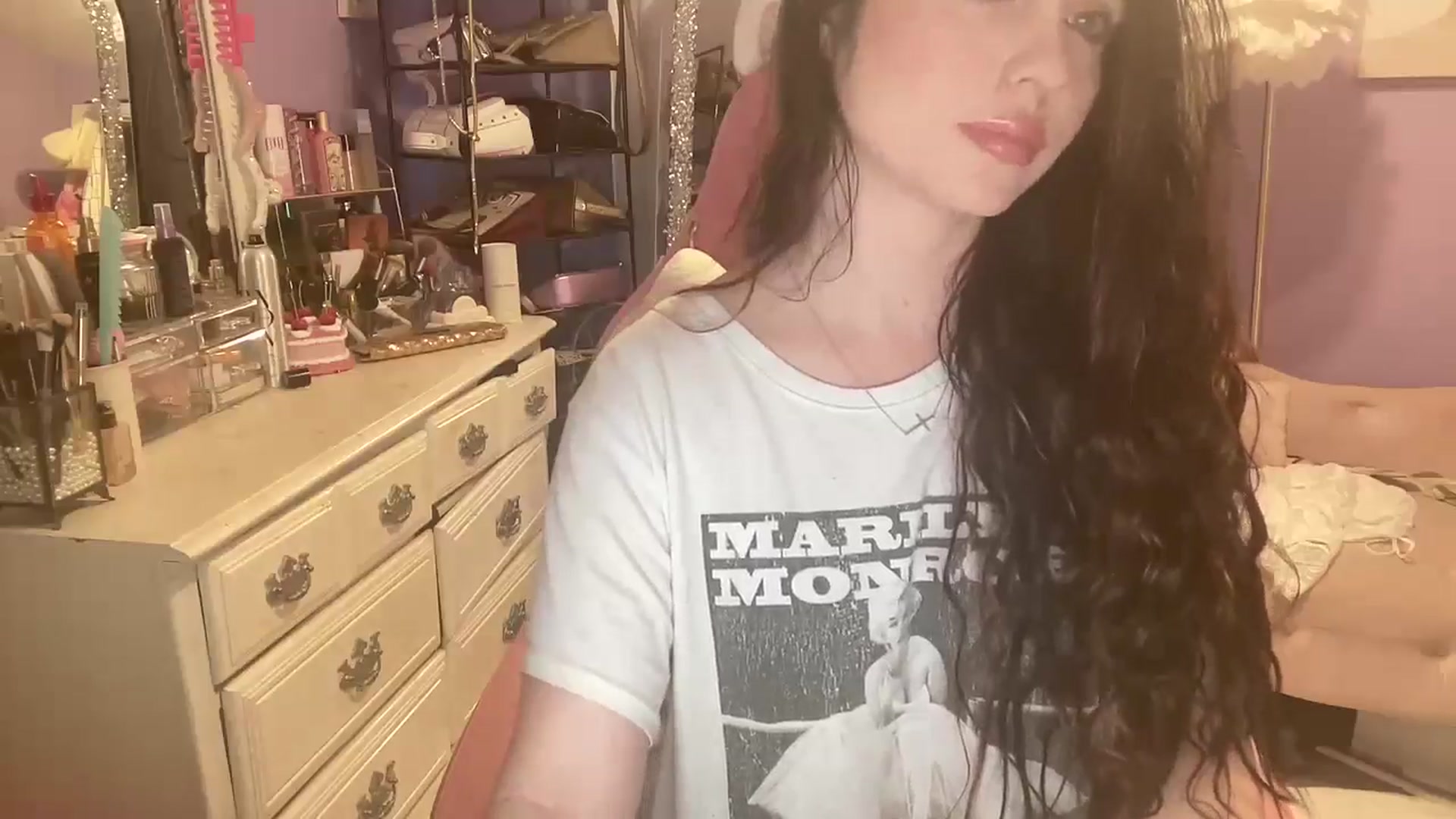 Gallery image thumbnail from Angel_baby124's myfreecams stream on, 12/28/2024, 16:54 image 3 of 20