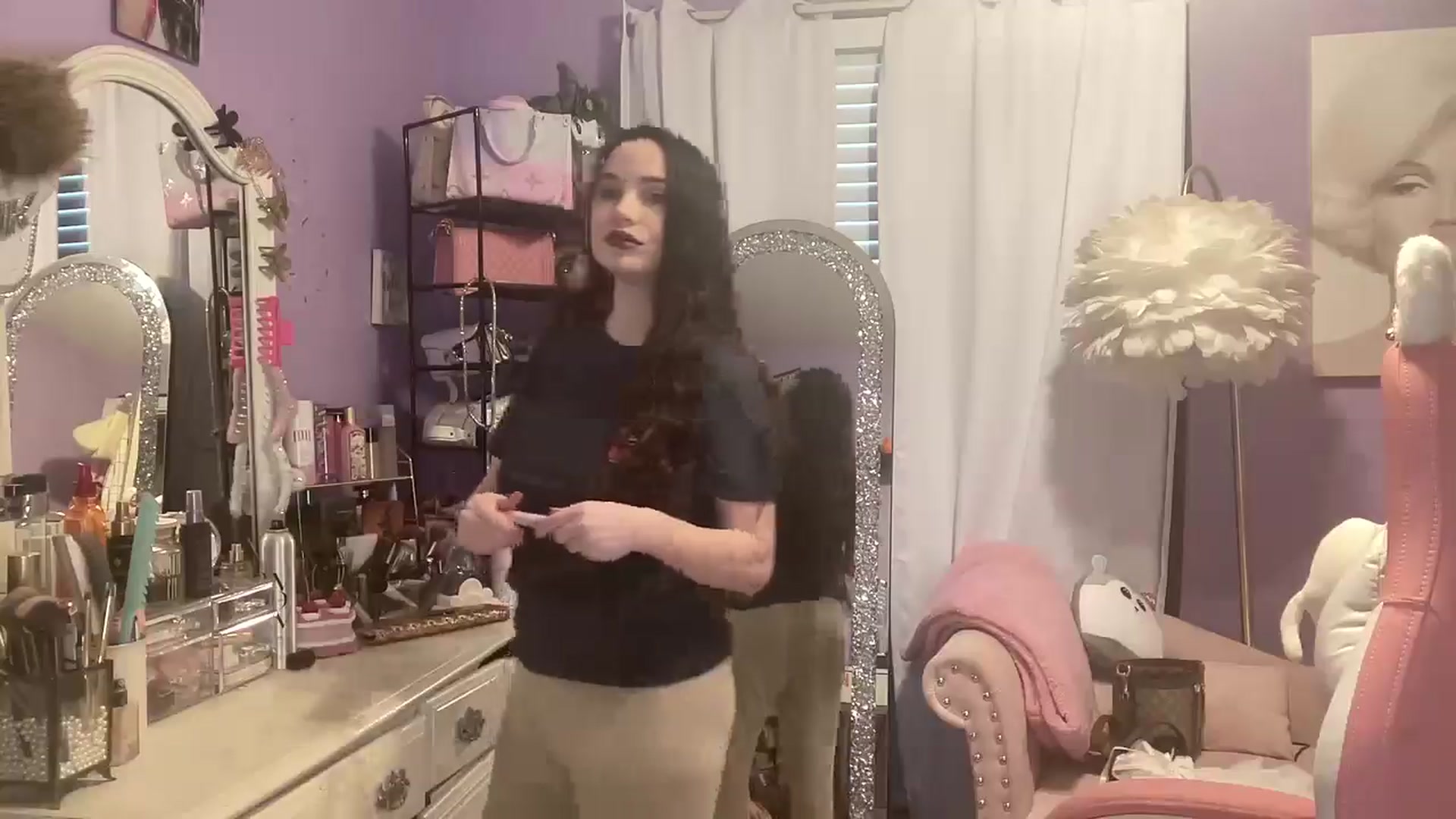Gallery image thumbnail from Angel_baby124's myfreecams stream on, 12/28/2024, 19:01 image 5 of 20