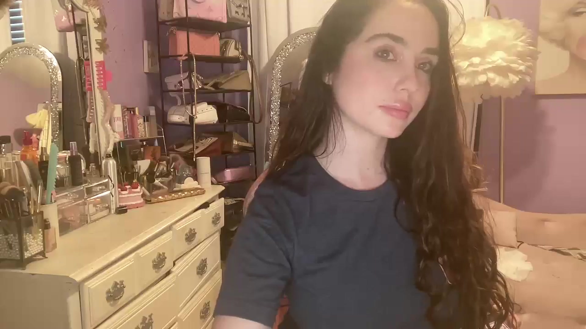Gallery image thumbnail from Angel_baby124's myfreecams stream on, 12/28/2024, 19:01 image 2 of 20