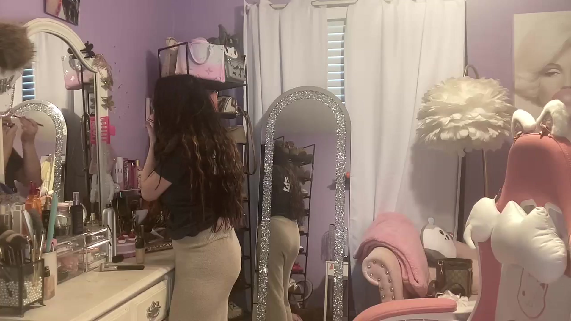 Gallery image thumbnail from Angel_baby124's myfreecams stream on, 12/28/2024, 19:01 image 6 of 20