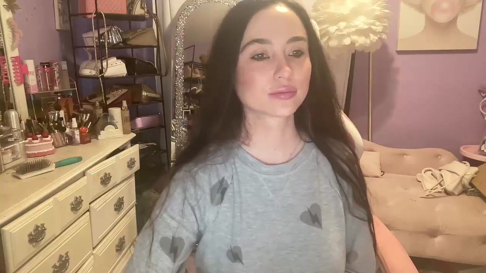 Gallery image thumbnail from Angel_baby124's myfreecams stream on, 01/10/2025, 19:43 image 15 of 20