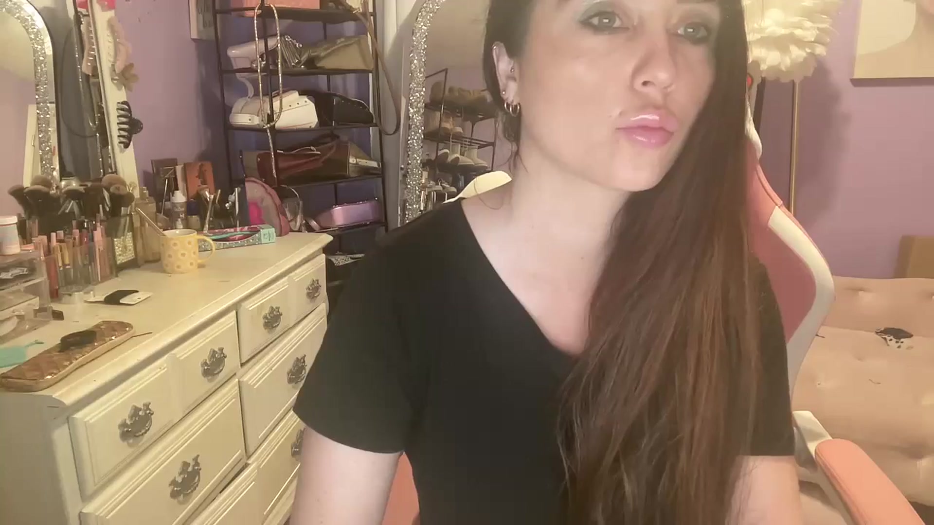 Gallery image thumbnail from Angel_baby124's myfreecams stream on, 02/03/2025, 15:32 image 4 of 20