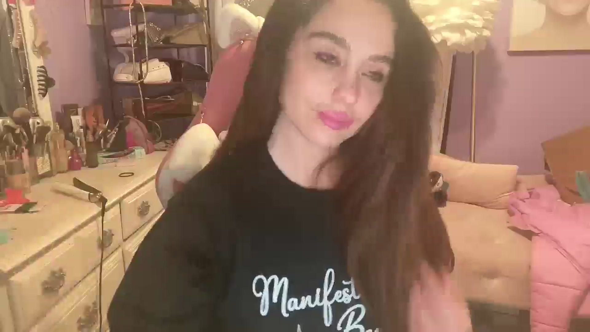 Gallery image thumbnail from Angel_baby124's myfreecams stream on, 02/06/2025, 18:33 image 7 of 20