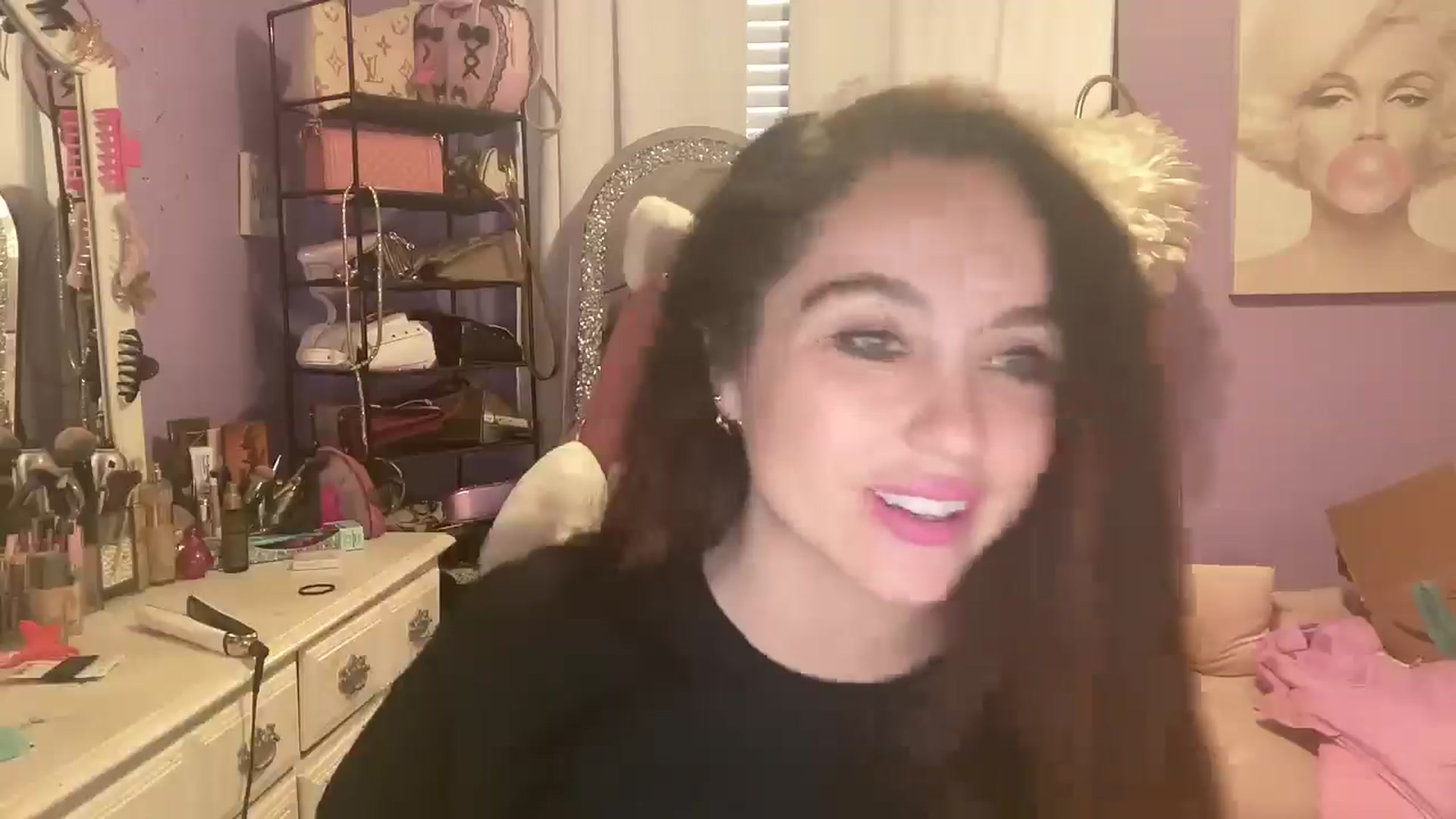 Gallery image thumbnail from Angel_baby124's myfreecams stream on, 02/06/2025, 18:33 image 9 of 20