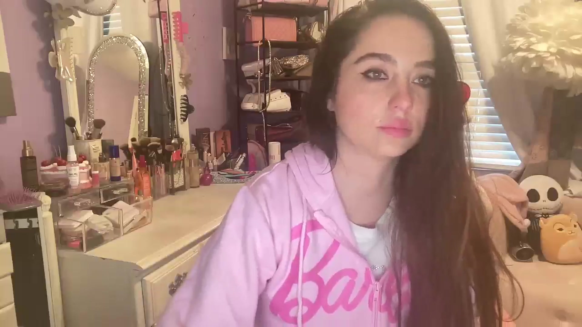 Gallery image thumbnail from Angel_baby124's myfreecams stream on, 02/13/2025, 15:11 image 14 of 20