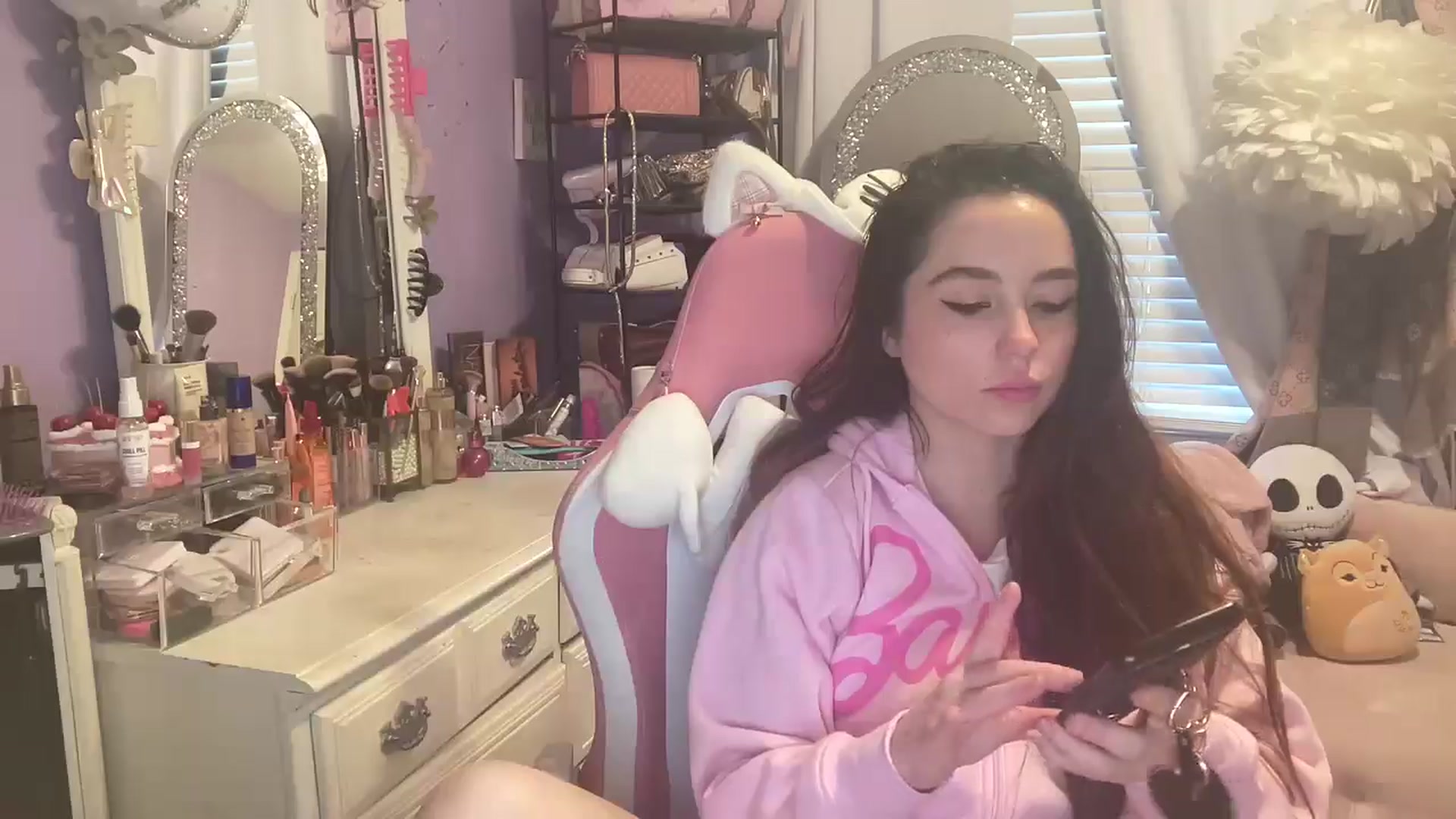 Gallery image thumbnail from Angel_baby124's myfreecams stream on, 02/13/2025, 15:11 image 4 of 20