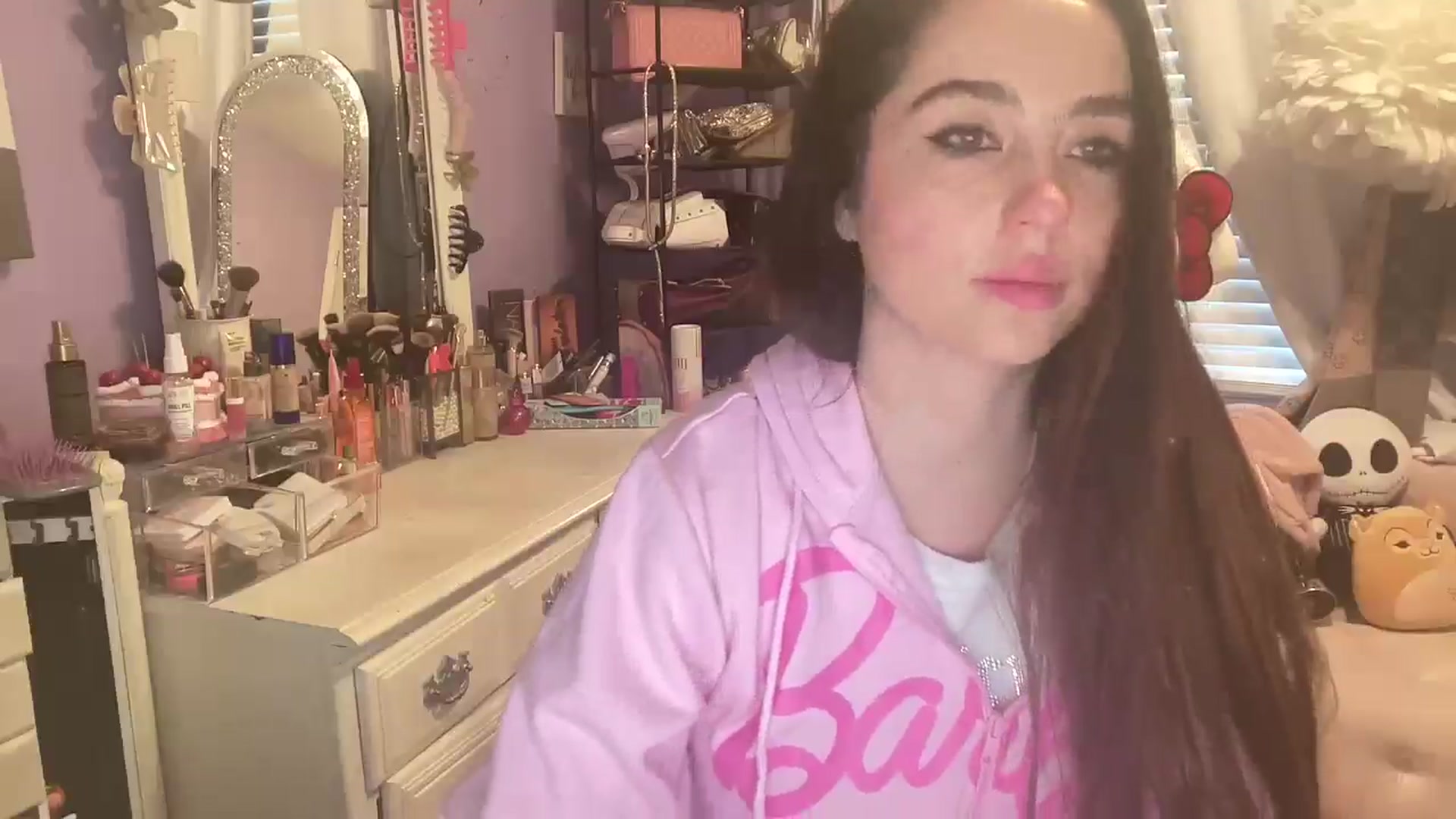 Gallery image thumbnail from Angel_baby124's myfreecams stream on, 02/13/2025, 15:11 image 13 of 20