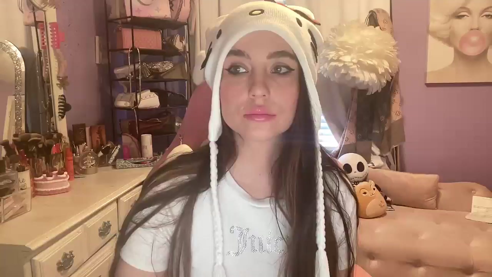 Gallery image thumbnail from Angel_baby124's myfreecams stream on, 02/14/2025, 15:46 image 18 of 20