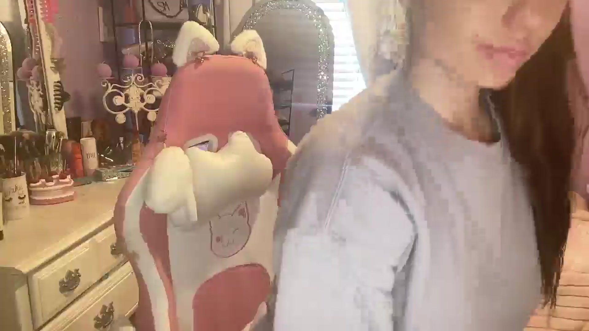 Gallery image thumbnail from Angel_baby124's myfreecams stream on, 02/17/2025, 18:41 image 3 of 20