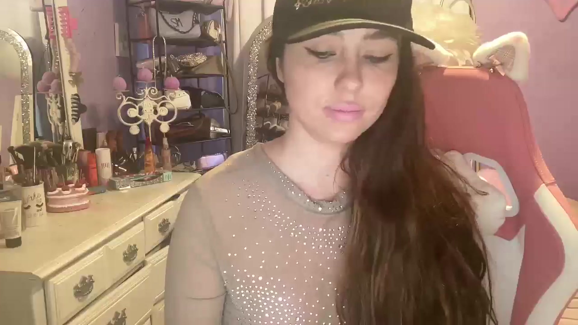 Gallery image thumbnail from Angel_baby124's myfreecams stream on, 02/17/2025, 18:41 image 5 of 20
