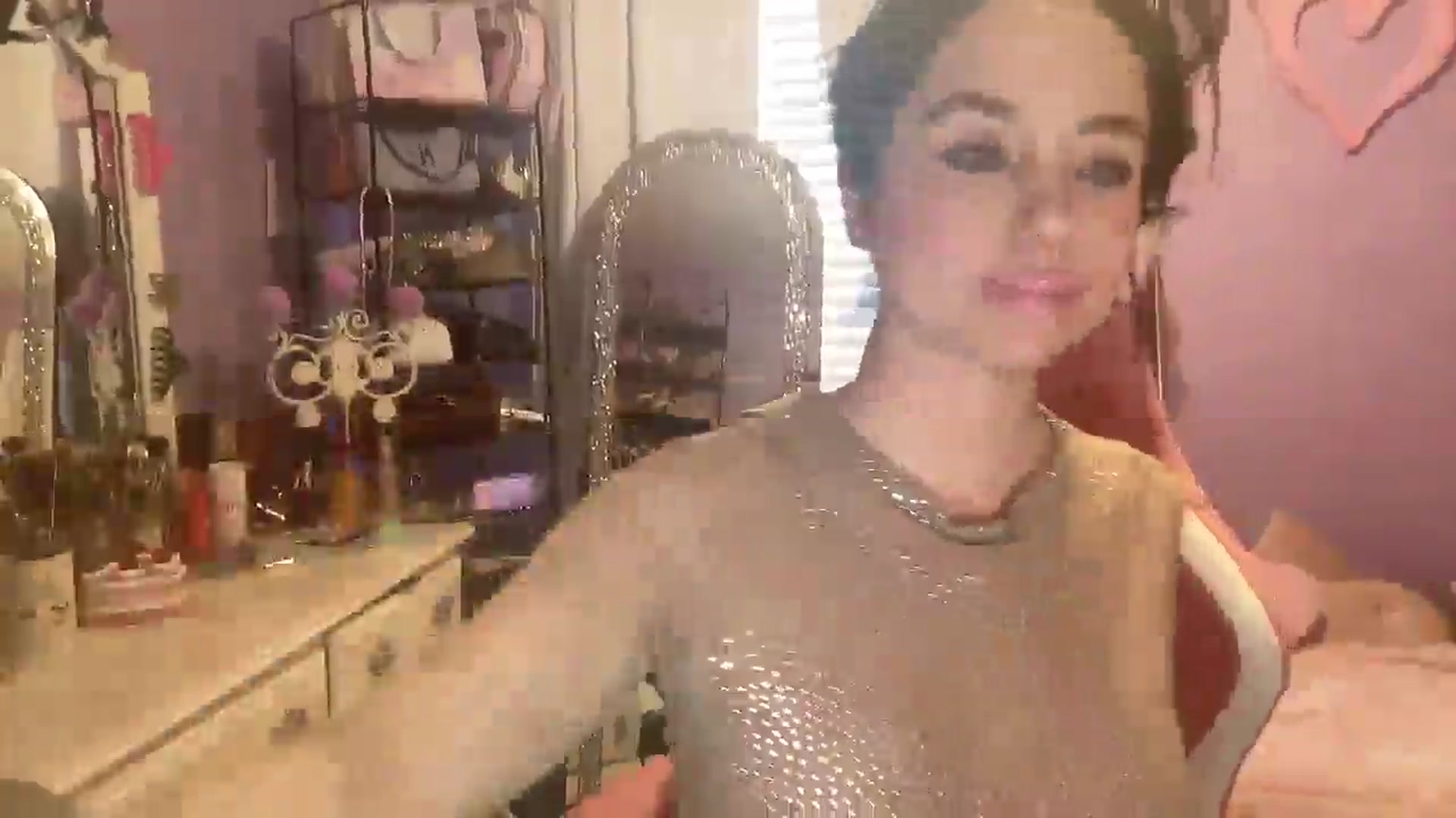 Gallery image thumbnail from Angel_baby124's myfreecams stream on, 02/17/2025, 18:41 image 10 of 20