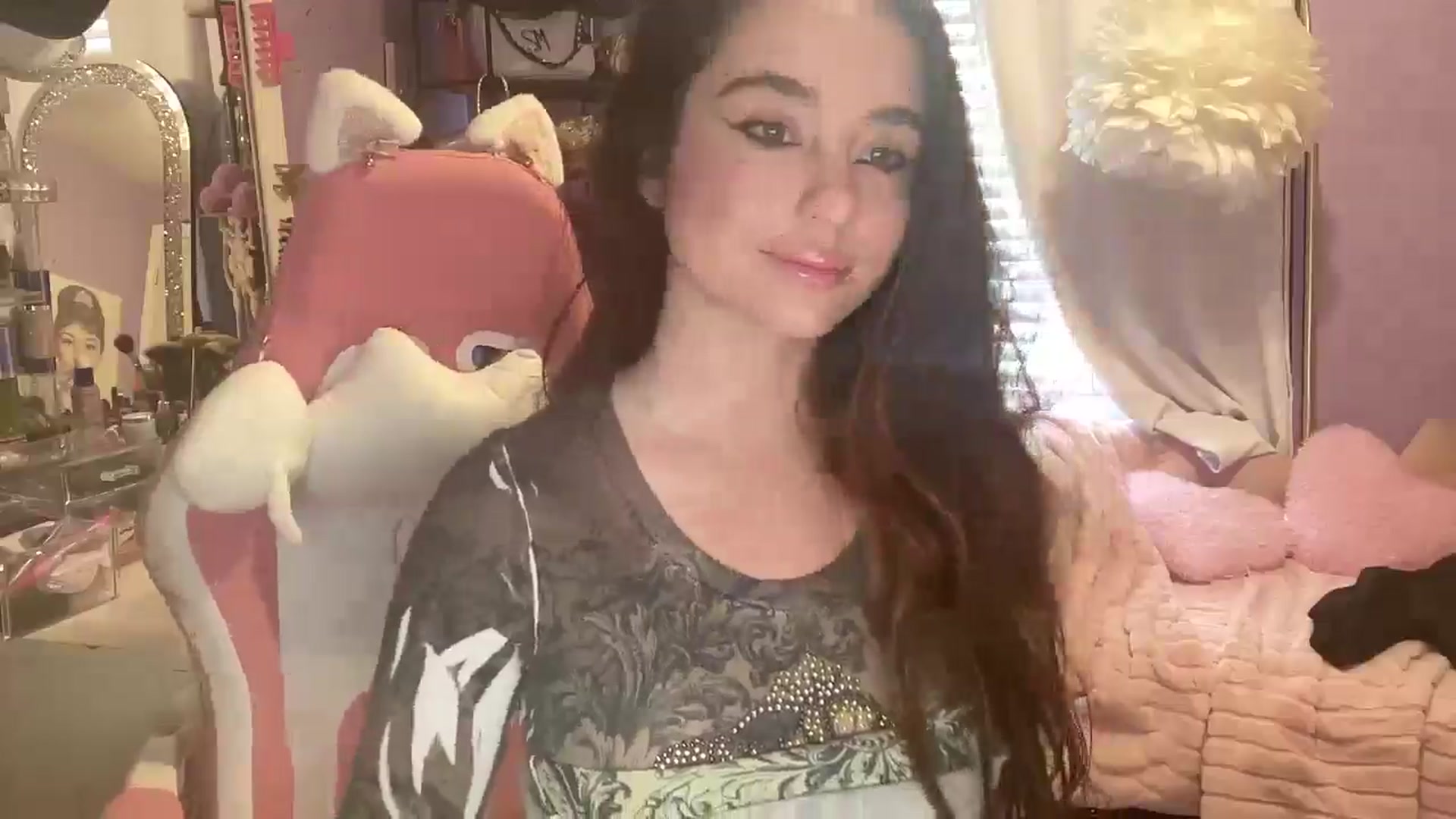 Gallery image thumbnail from Angel_baby124's myfreecams stream on, 02/18/2025, 17:53 image 5 of 20
