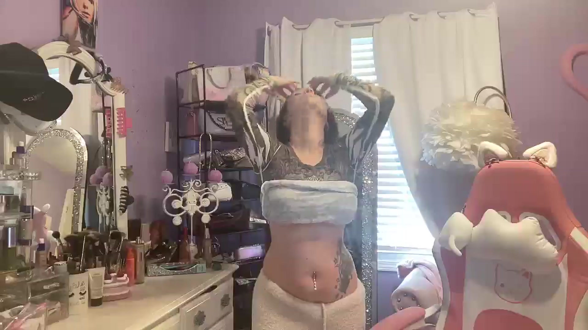 Gallery image thumbnail from Angel_baby124's myfreecams stream on, 02/18/2025, 17:53 image 10 of 20