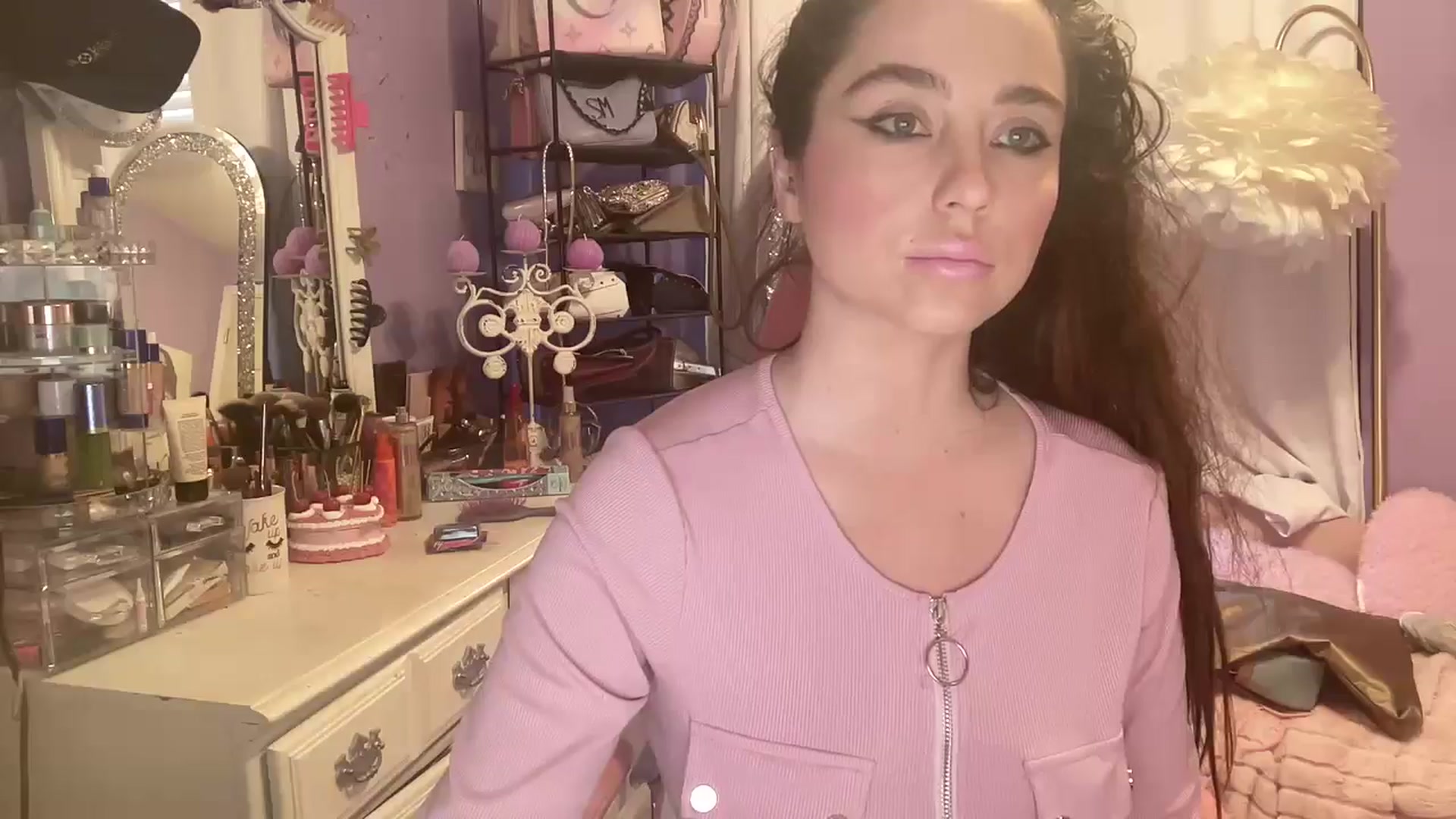 Gallery image thumbnail from Angel_baby124's myfreecams stream on, 02/18/2025, 19:58 image 7 of 20