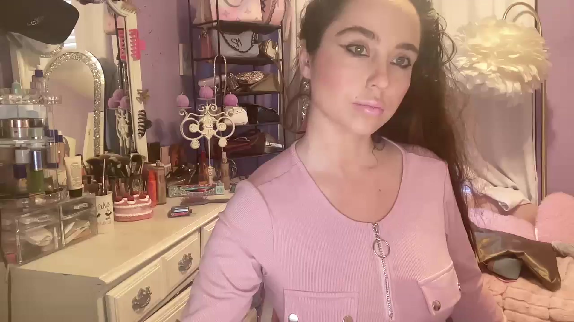 Gallery image thumbnail from Angel_baby124's myfreecams stream on, 02/18/2025, 19:58 image 6 of 20