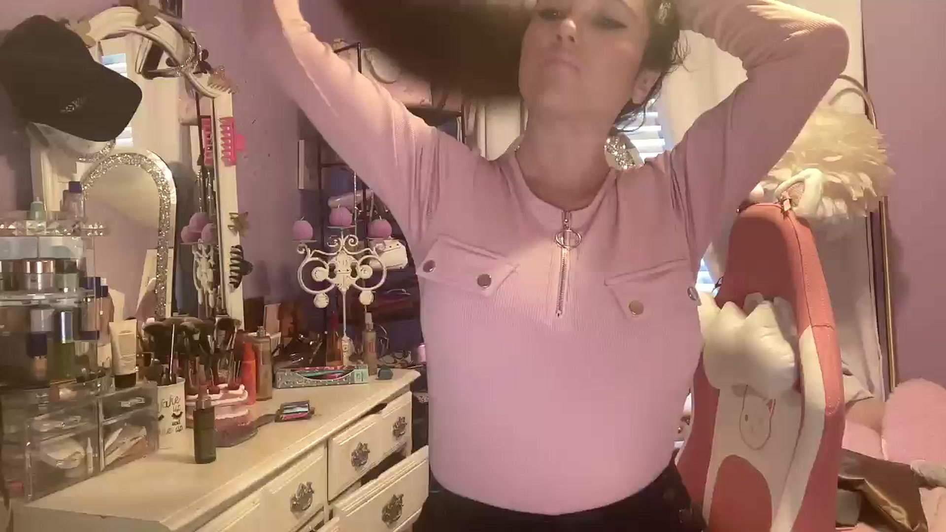 Gallery image thumbnail from Angel_baby124's myfreecams stream on, 02/18/2025, 19:58 image 16 of 20