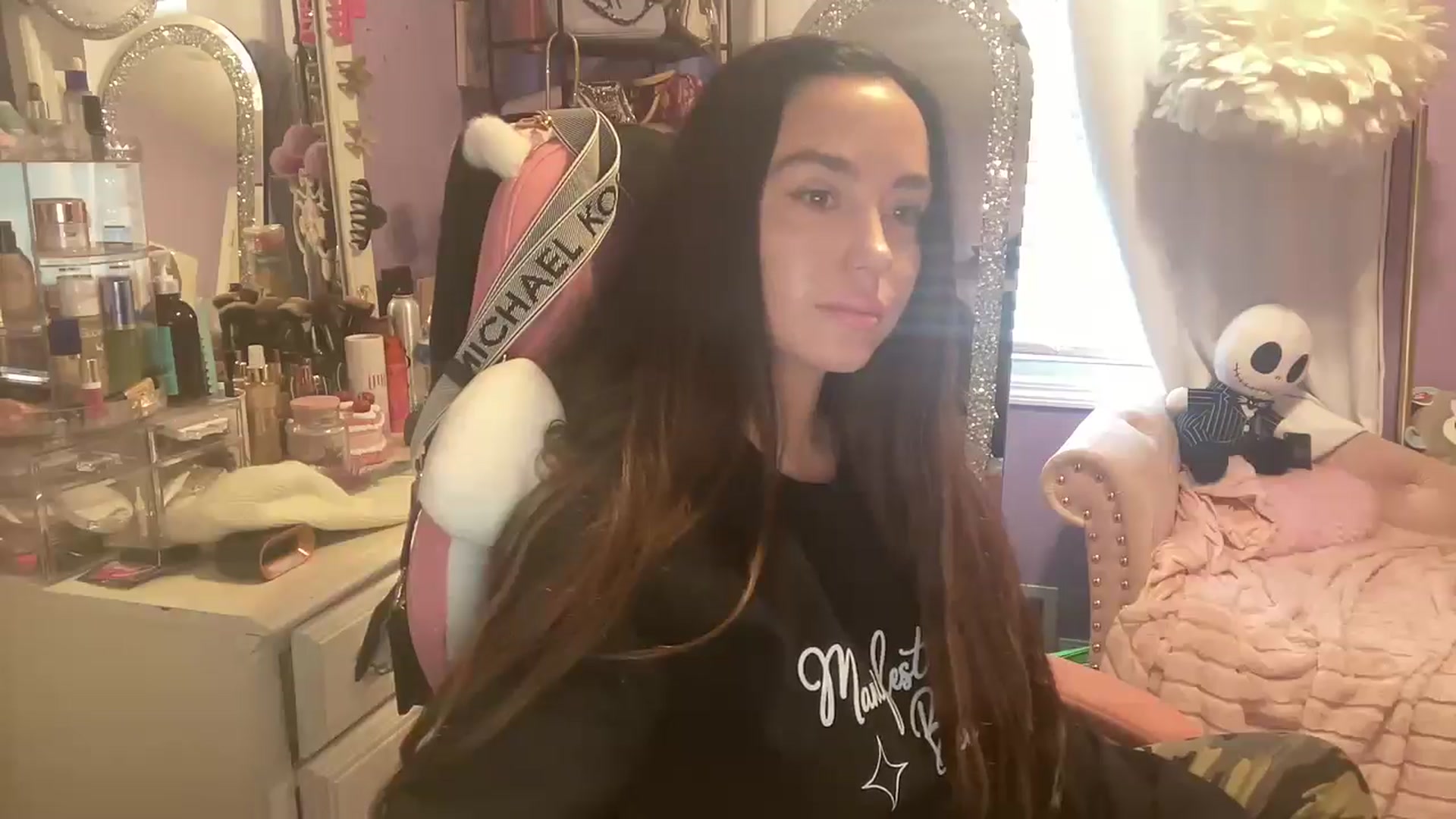Gallery image thumbnail from Angel_baby124's myfreecams stream on, 02/24/2025, 16:24 image 17 of 20
