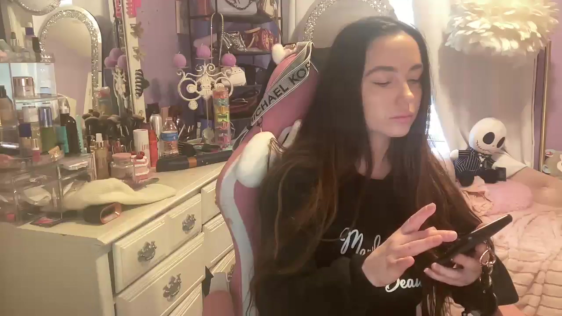Gallery image thumbnail from Angel_baby124's myfreecams stream on, 02/24/2025, 16:24 image 18 of 20
