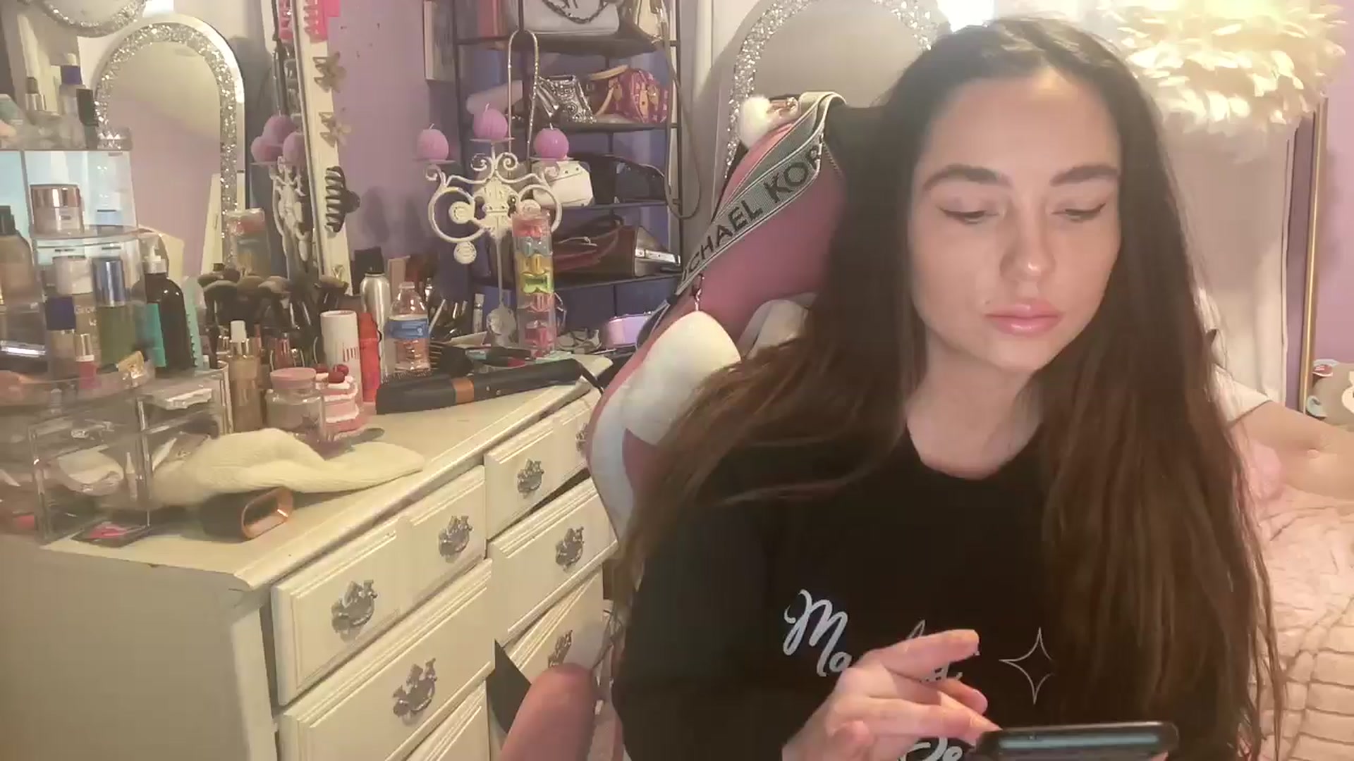 Gallery image thumbnail from Angel_baby124's myfreecams stream on, 02/24/2025, 16:24 image 16 of 20