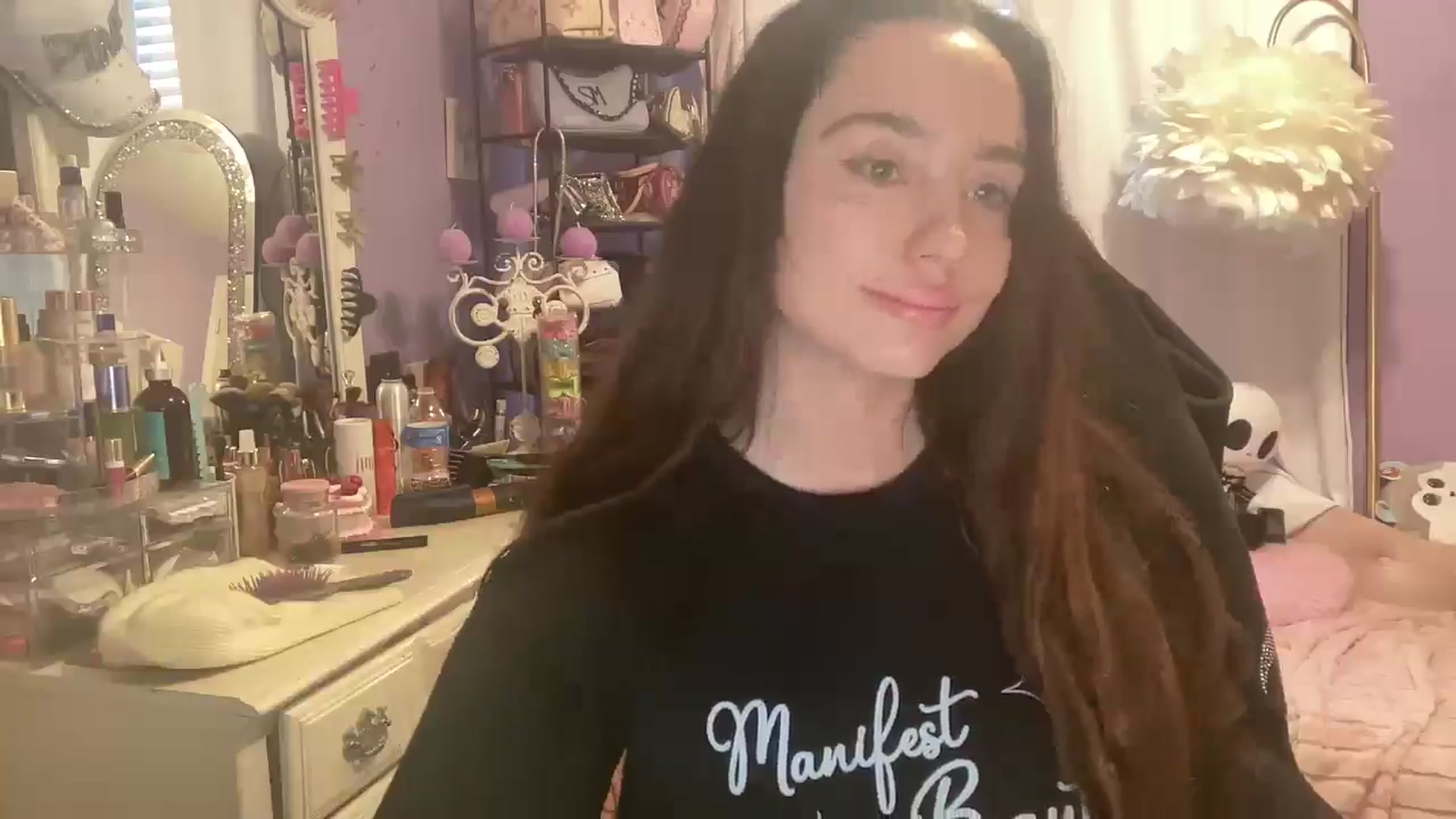 Gallery image thumbnail from Angel_baby124's myfreecams stream on, 02/24/2025, 16:24 image 8 of 20