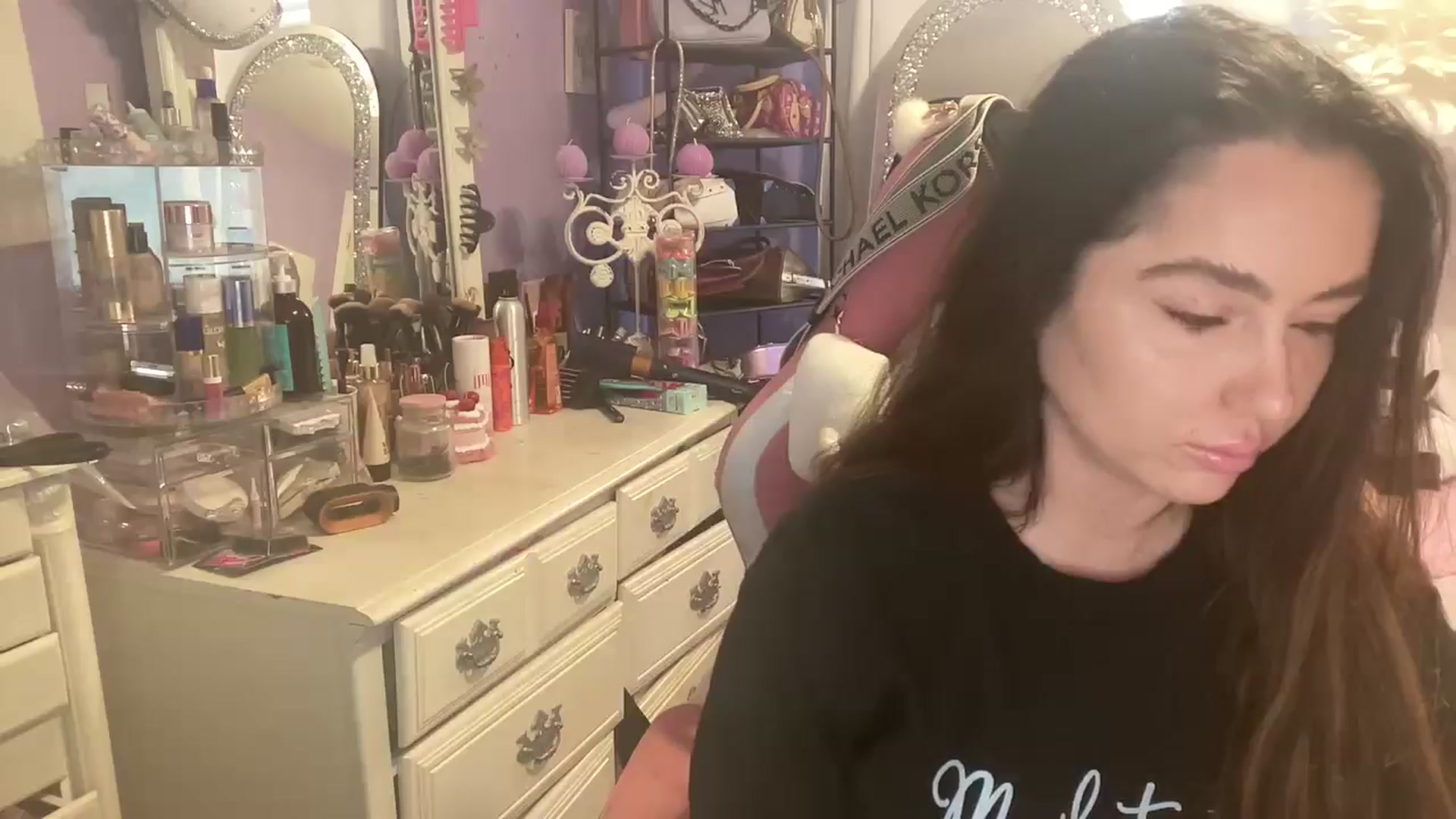Gallery image thumbnail from Angel_baby124's myfreecams stream on, 02/24/2025, 16:37 image 16 of 20