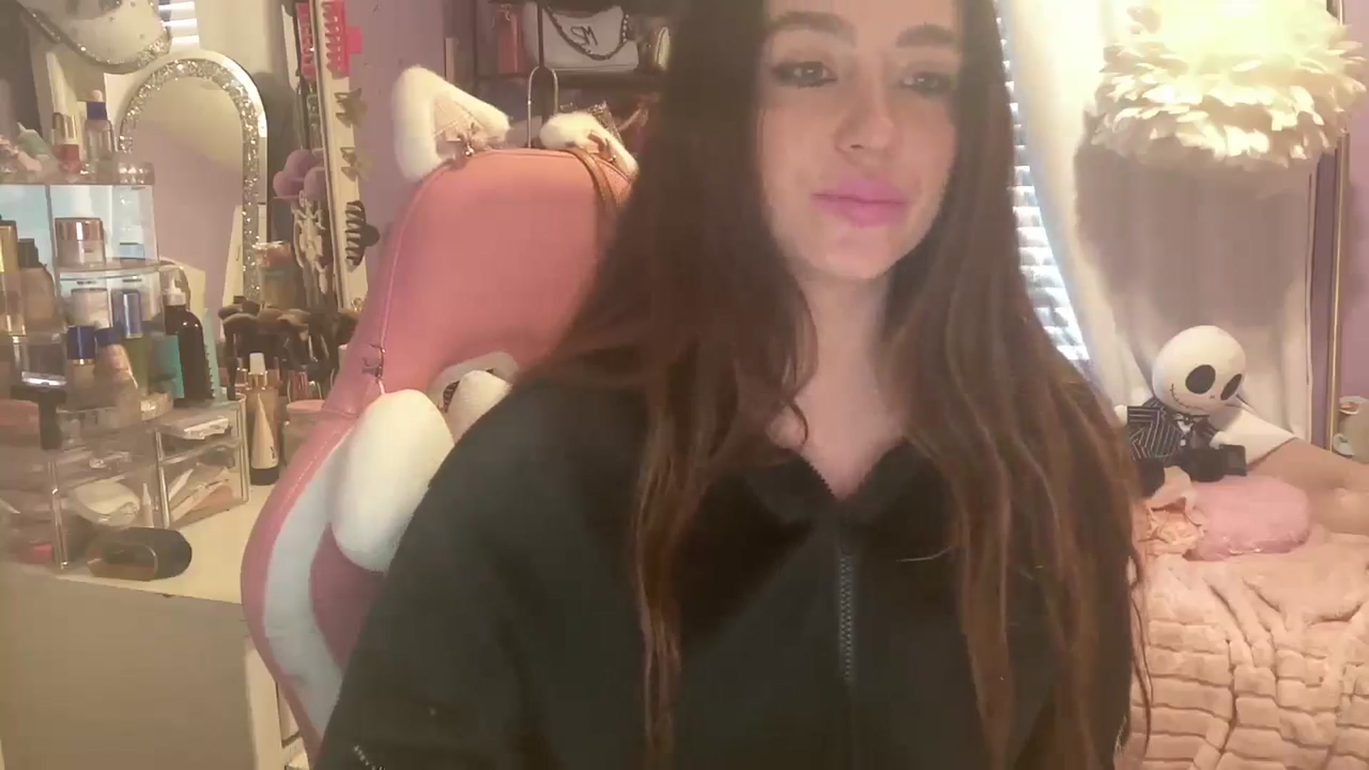 Gallery image thumbnail from Angel_baby124's myfreecams stream on, 02/25/2025, 15:03 image 3 of 20