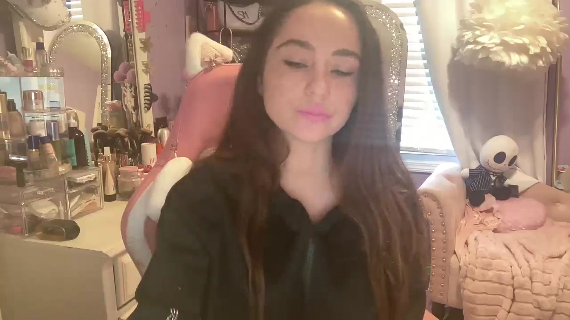 Gallery image thumbnail from Angel_baby124's myfreecams stream on, 02/25/2025, 15:03 image 6 of 20