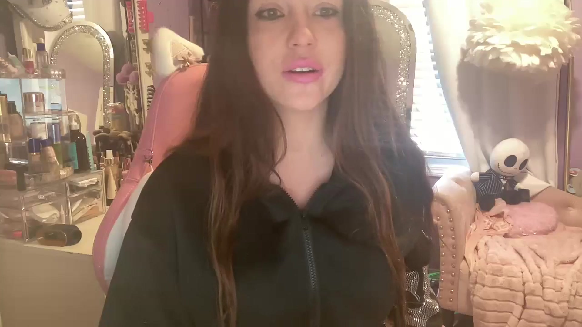Gallery image thumbnail from Angel_baby124's myfreecams stream on, 02/25/2025, 15:03 image 2 of 20