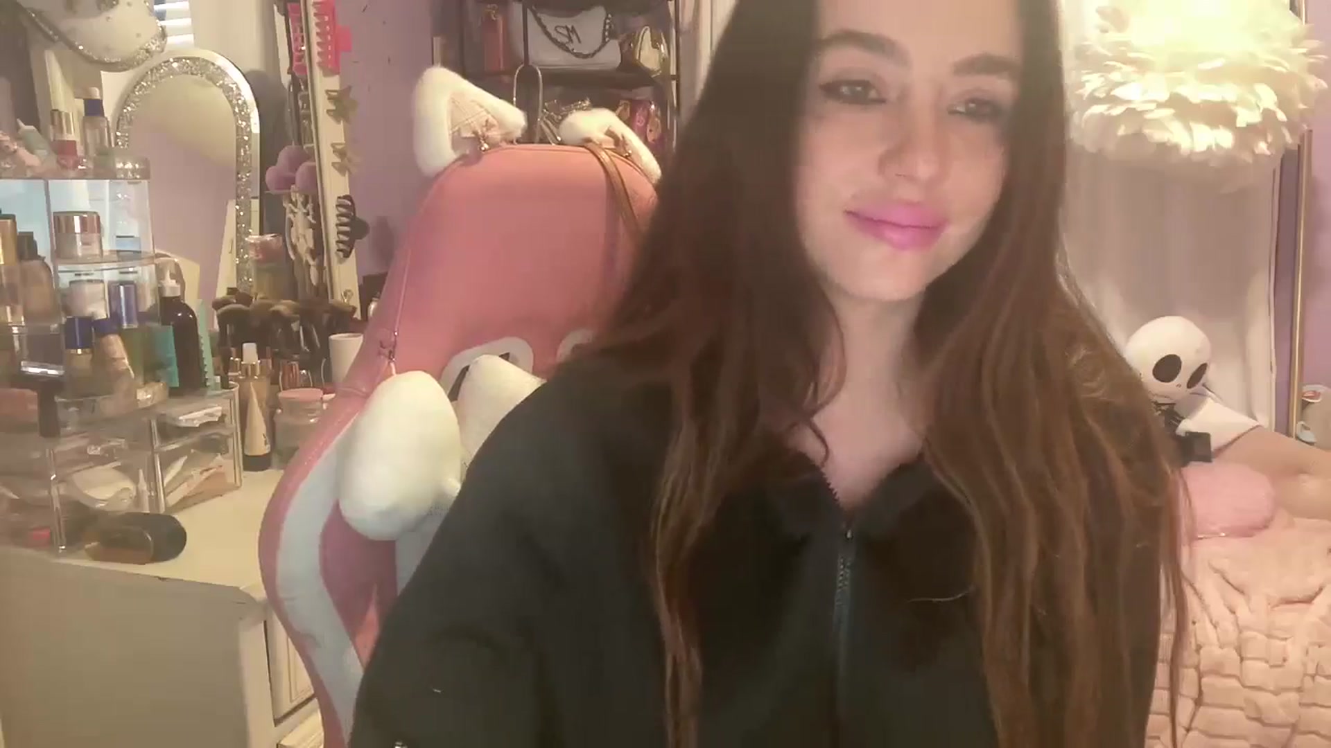 Gallery image thumbnail from Angel_baby124's myfreecams stream on, 02/25/2025, 15:03 image 4 of 20