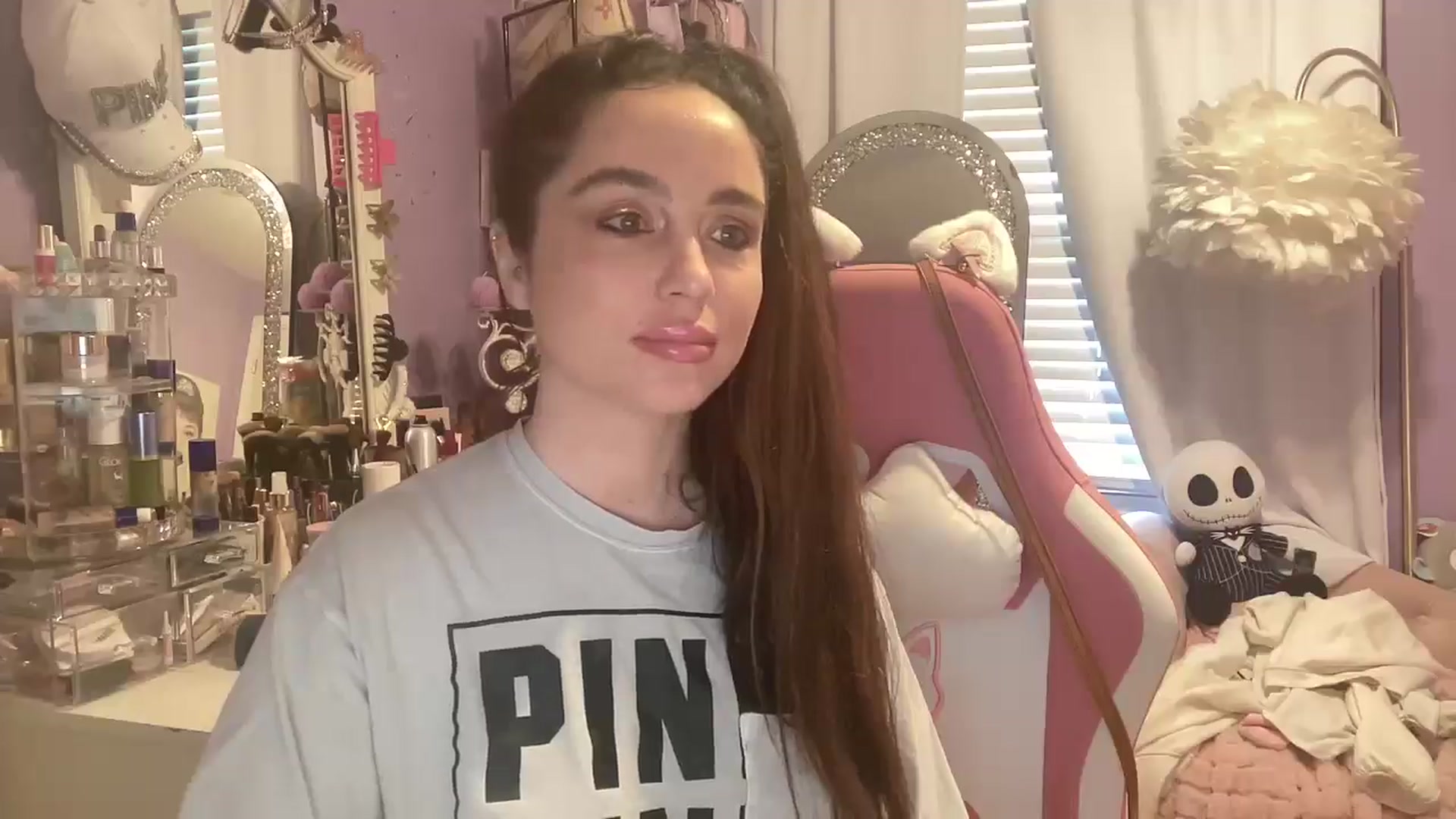 Gallery image thumbnail from Angel_baby124's myfreecams stream on, 02/27/2025, 17:40 image 6 of 20