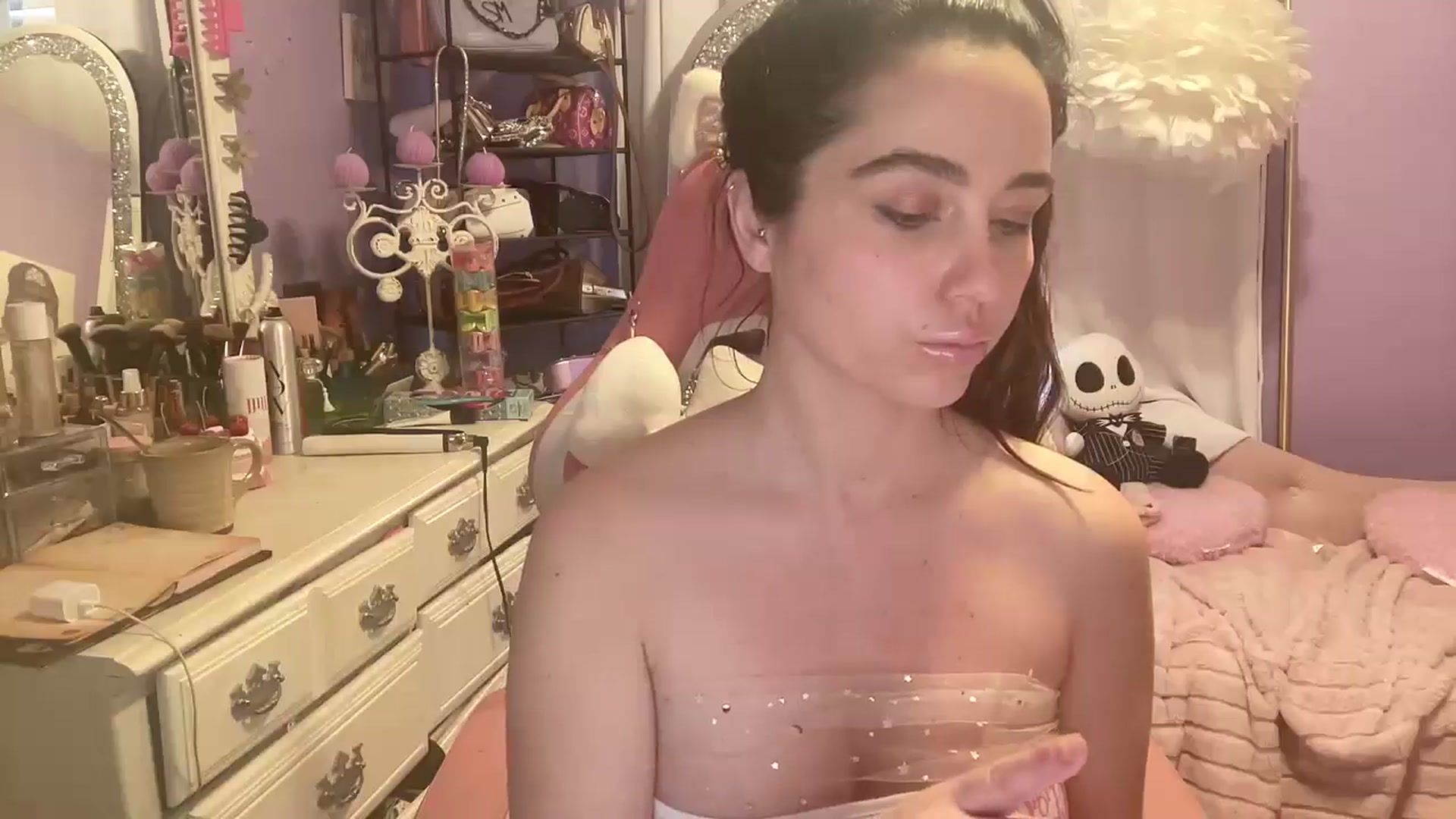 Gallery image thumbnail from Angel_baby124's myfreecams stream on, 03/03/2025, 19:30 image 3 of 20