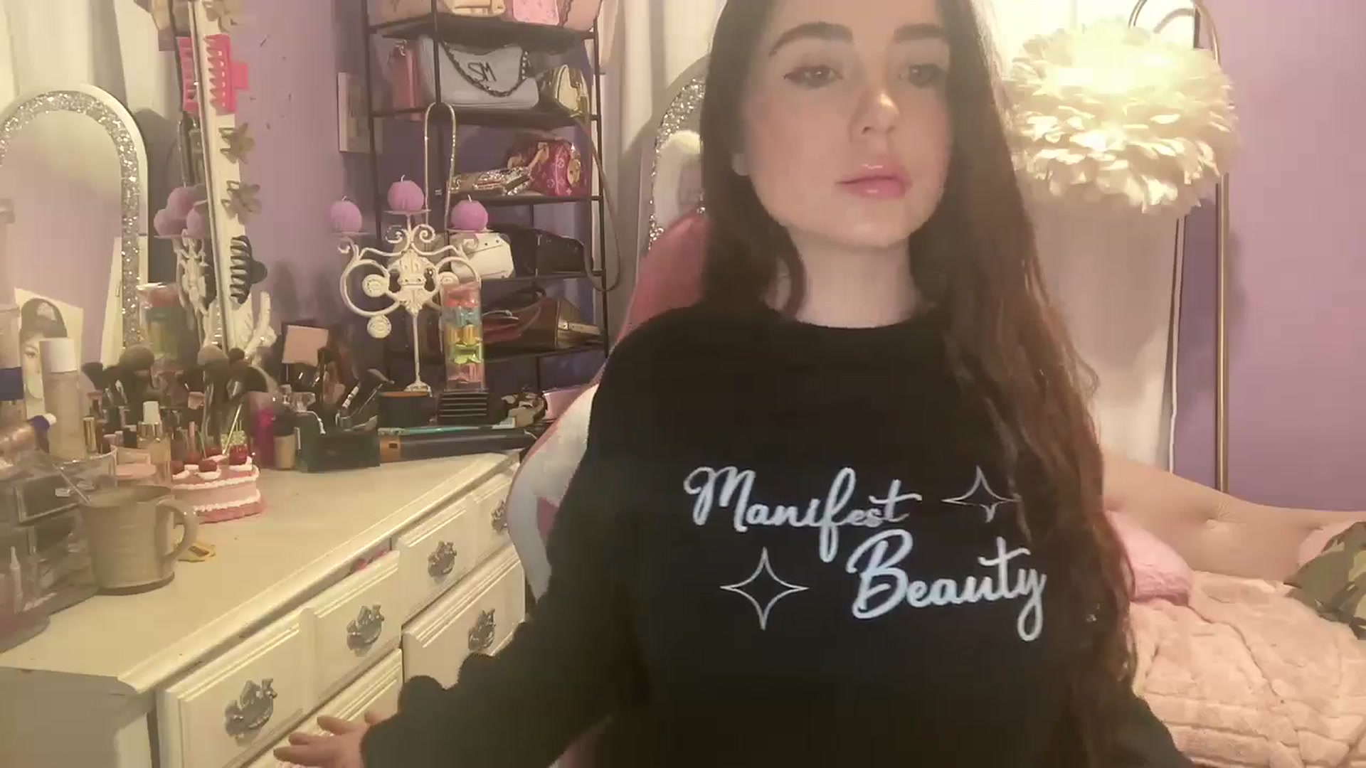 Gallery image thumbnail from Angel_baby124's myfreecams stream on, 03/12/2025, 17:03 image 3 of 20