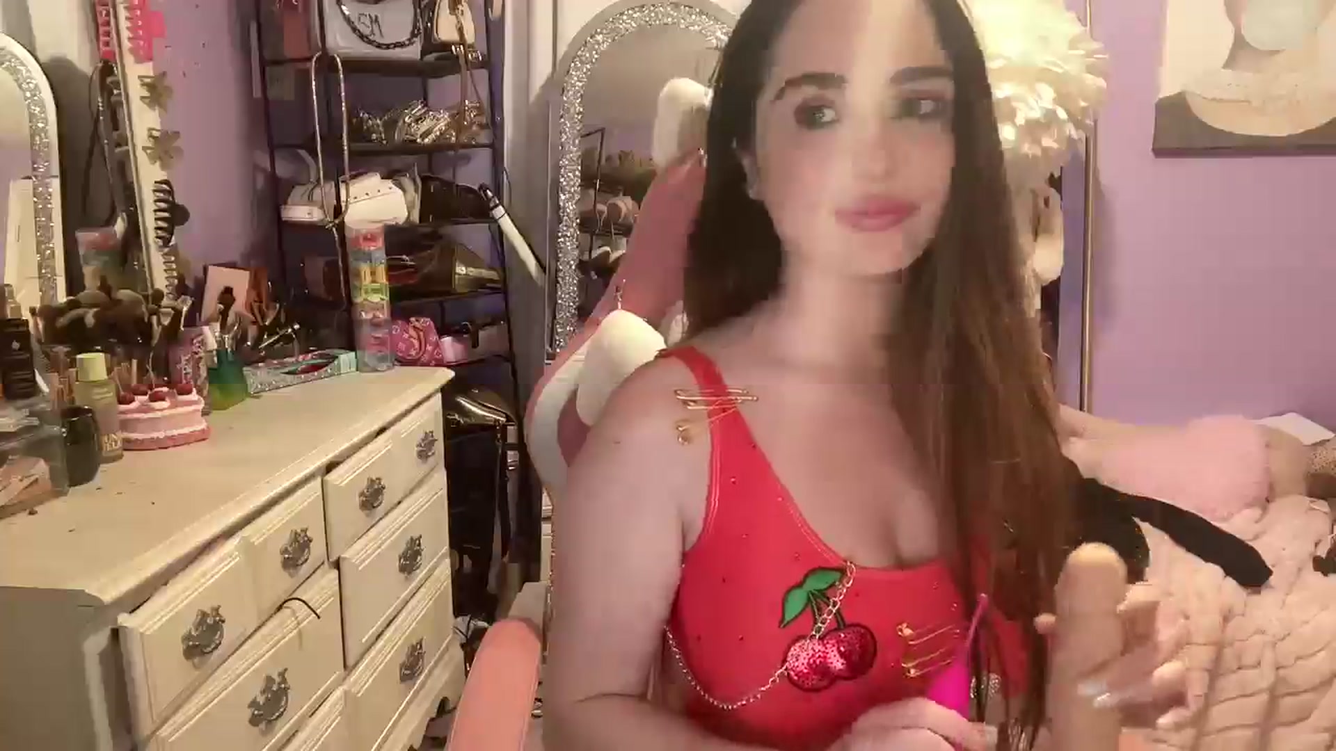 Gallery image thumbnail from Angel_baby124's myfreecams stream on, 03/21/2025, 18:15 image 19 of 20