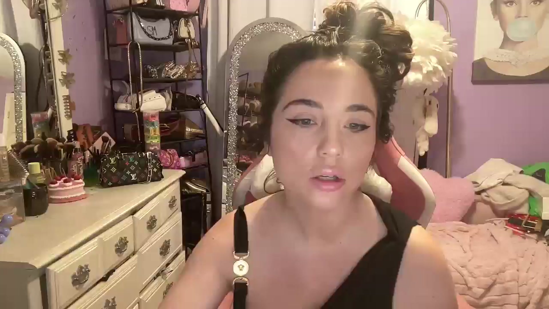 Gallery image thumbnail from Angel_baby124's myfreecams stream on, 03/24/2025, 16:29 image 9 of 20