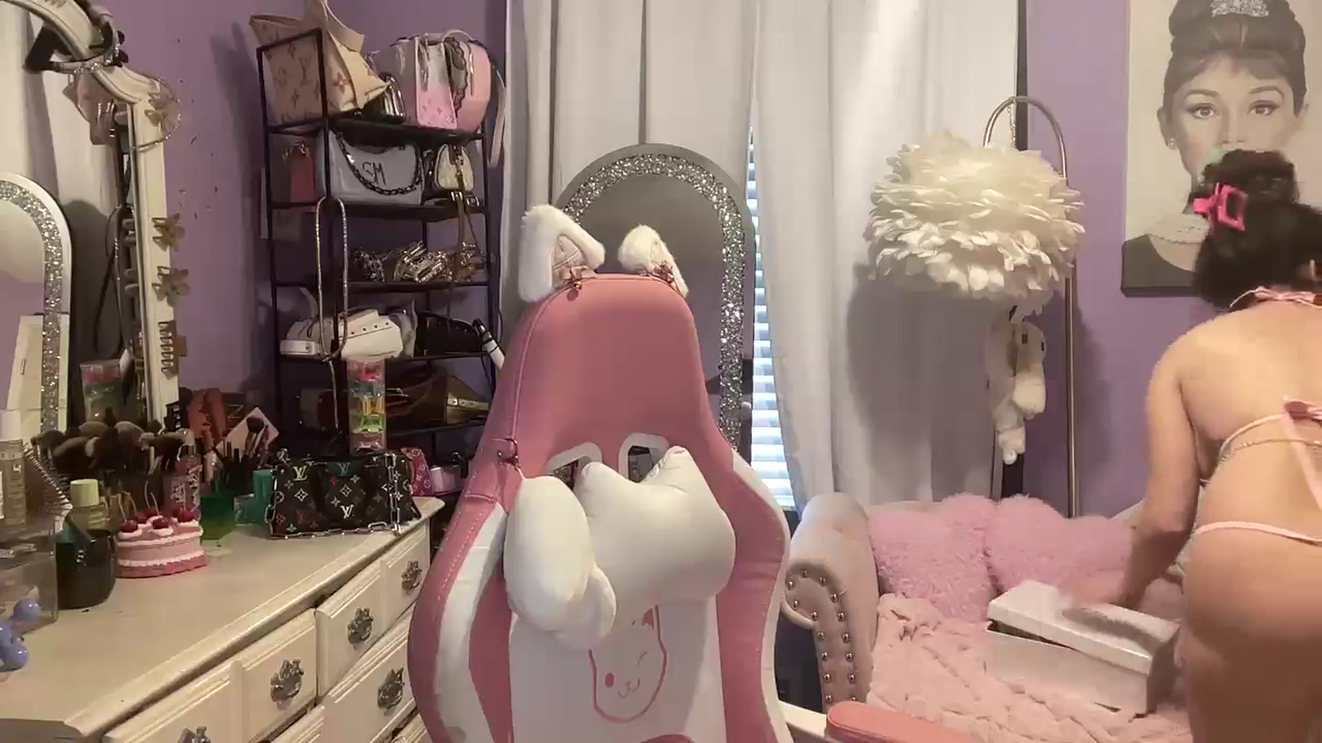 Gallery image thumbnail from Angel_baby124's myfreecams stream on, 03/24/2025, 16:29 image 5 of 20