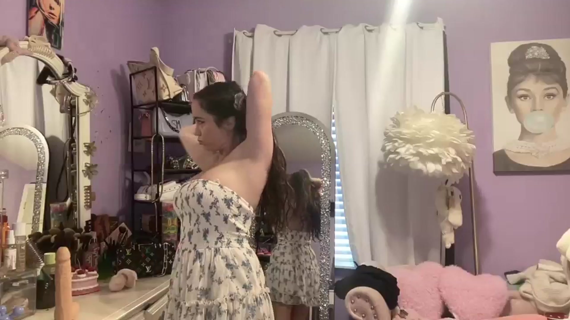 Gallery image thumbnail from Angel_baby124's myfreecams stream on, 03/24/2025, 17:09 image 14 of 20
