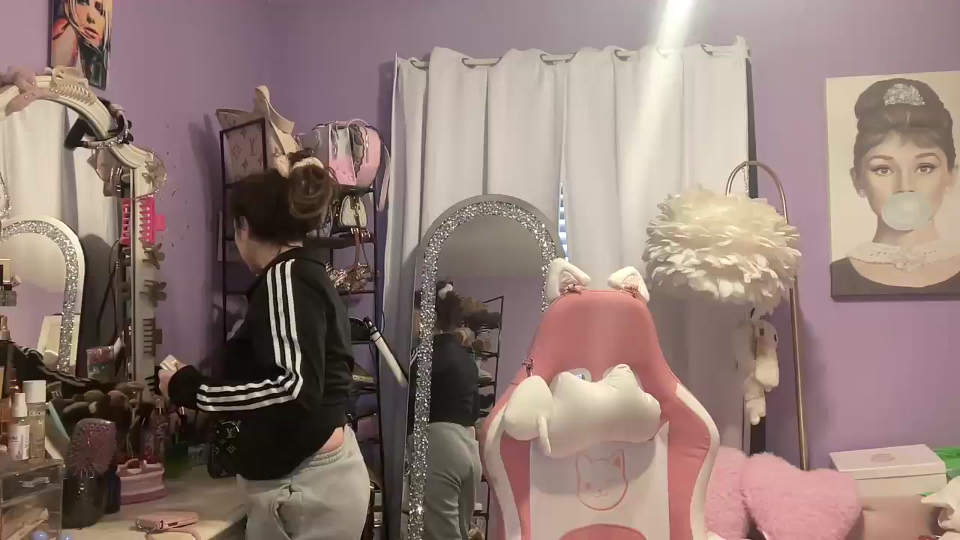 Gallery image thumbnail from Angel_baby124's myfreecams stream on, 03/25/2025, 16:14 image 1 of 20
