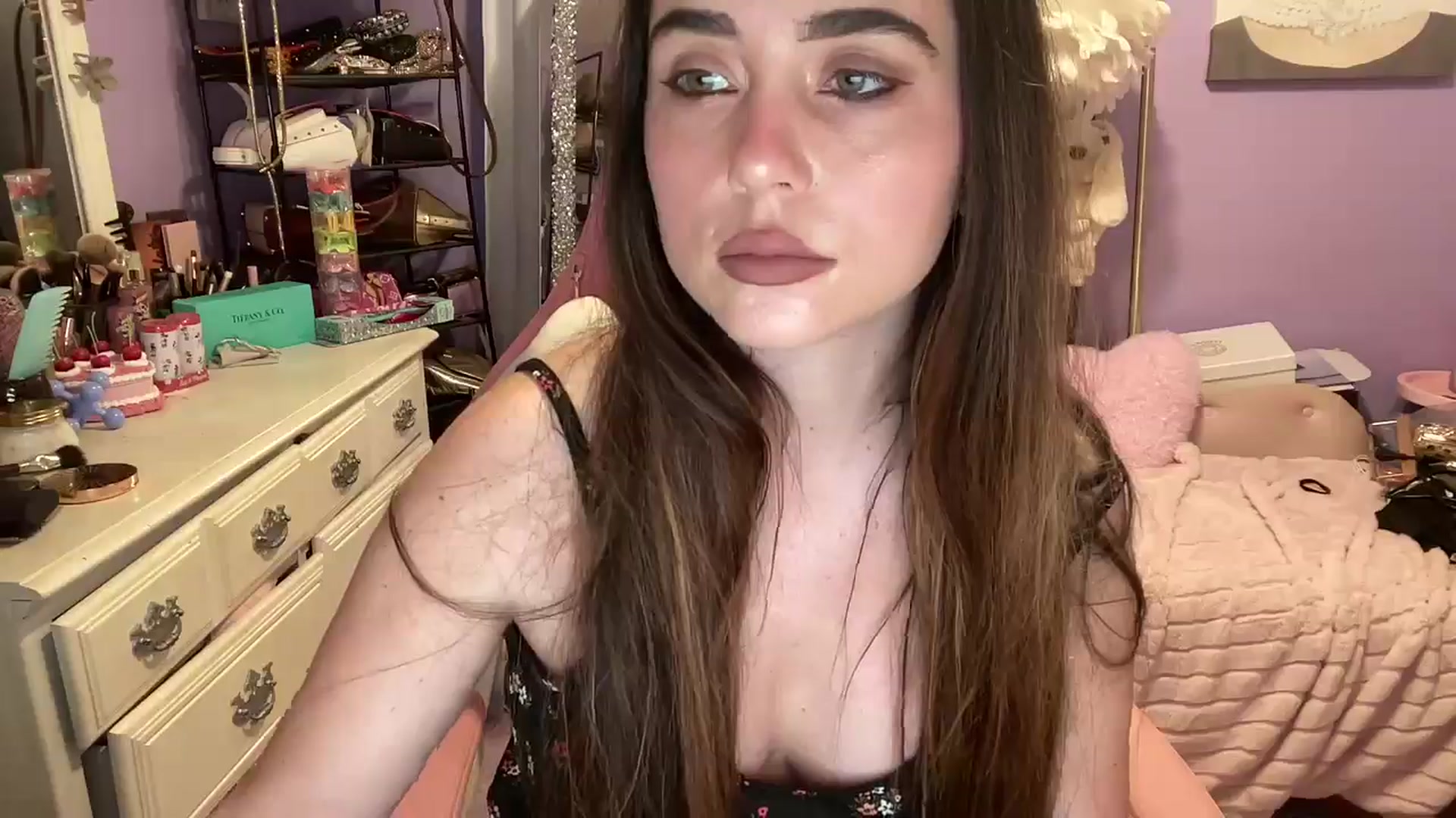 Gallery image thumbnail from Angel_baby124's myfreecams stream on, 04/03/2025, 17:23 image 4 of 20