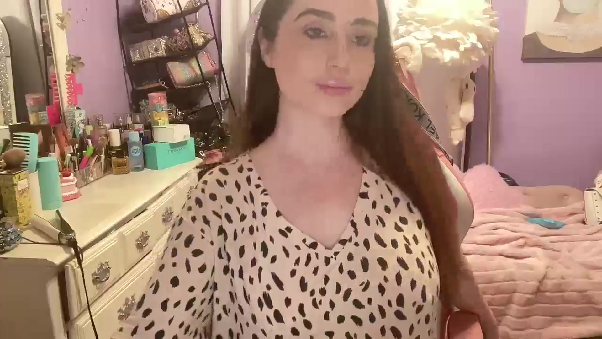 Gallery image thumbnail from Angel_baby124's myfreecams stream on, 06/20/2025, 16:38 image 10 of 20