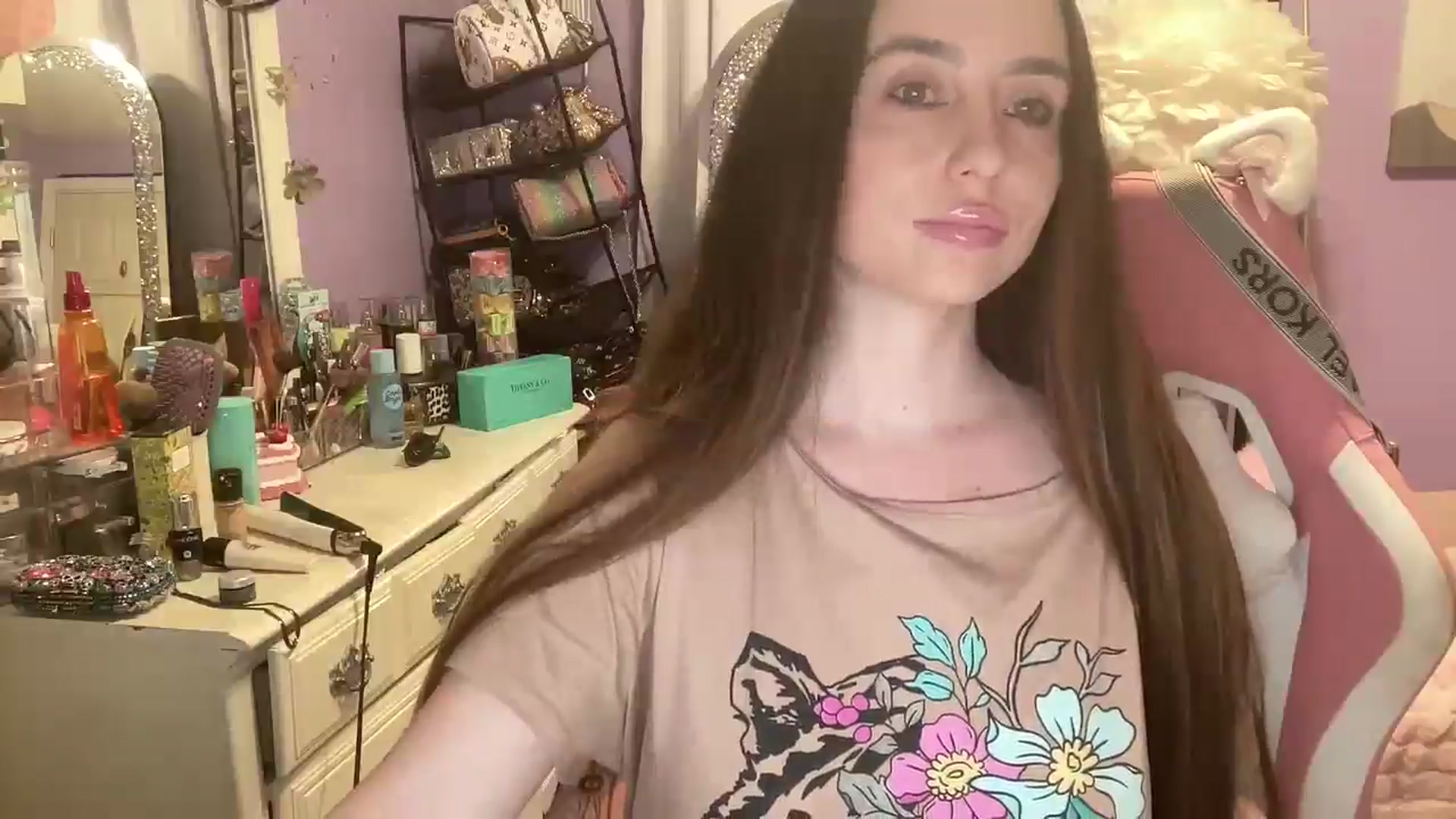 Gallery image thumbnail from Angel_baby124's myfreecams stream on, 06/22/2025, 17:55 image 5 of 20