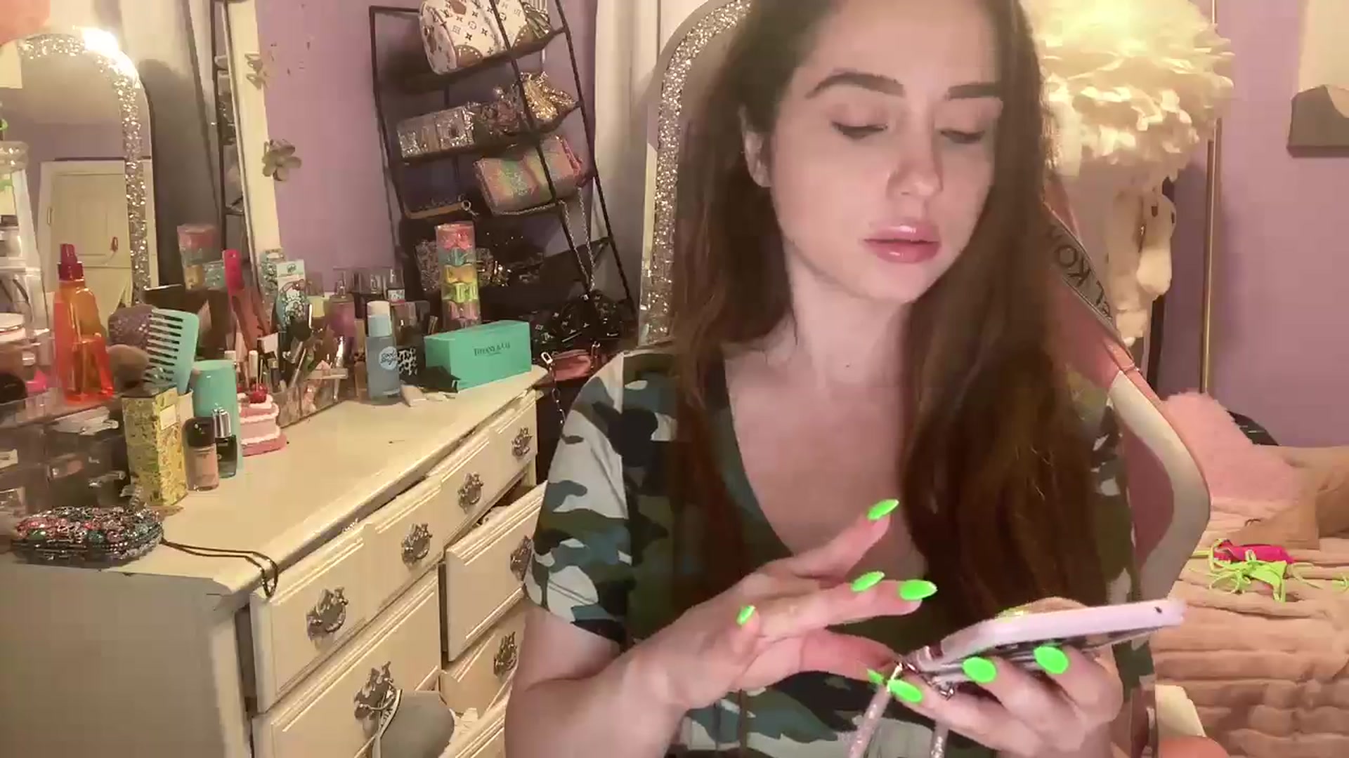 Gallery image thumbnail from Angel_baby124's myfreecams stream on, 06/23/2025, 16:47 image 3 of 20